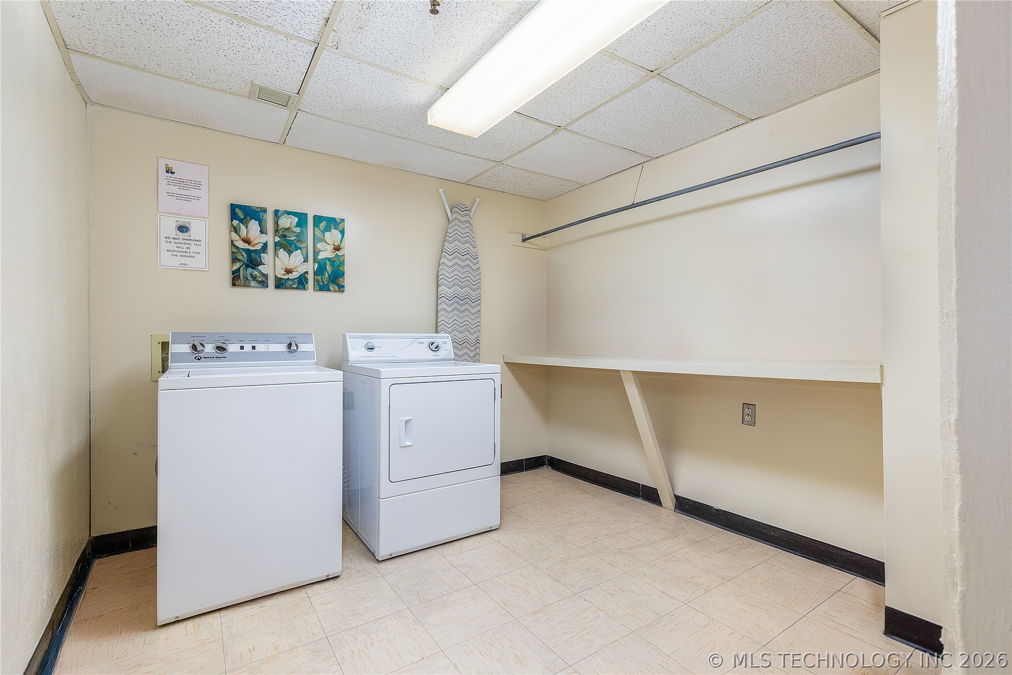 57200 E Highway 125 Grove OK 74344