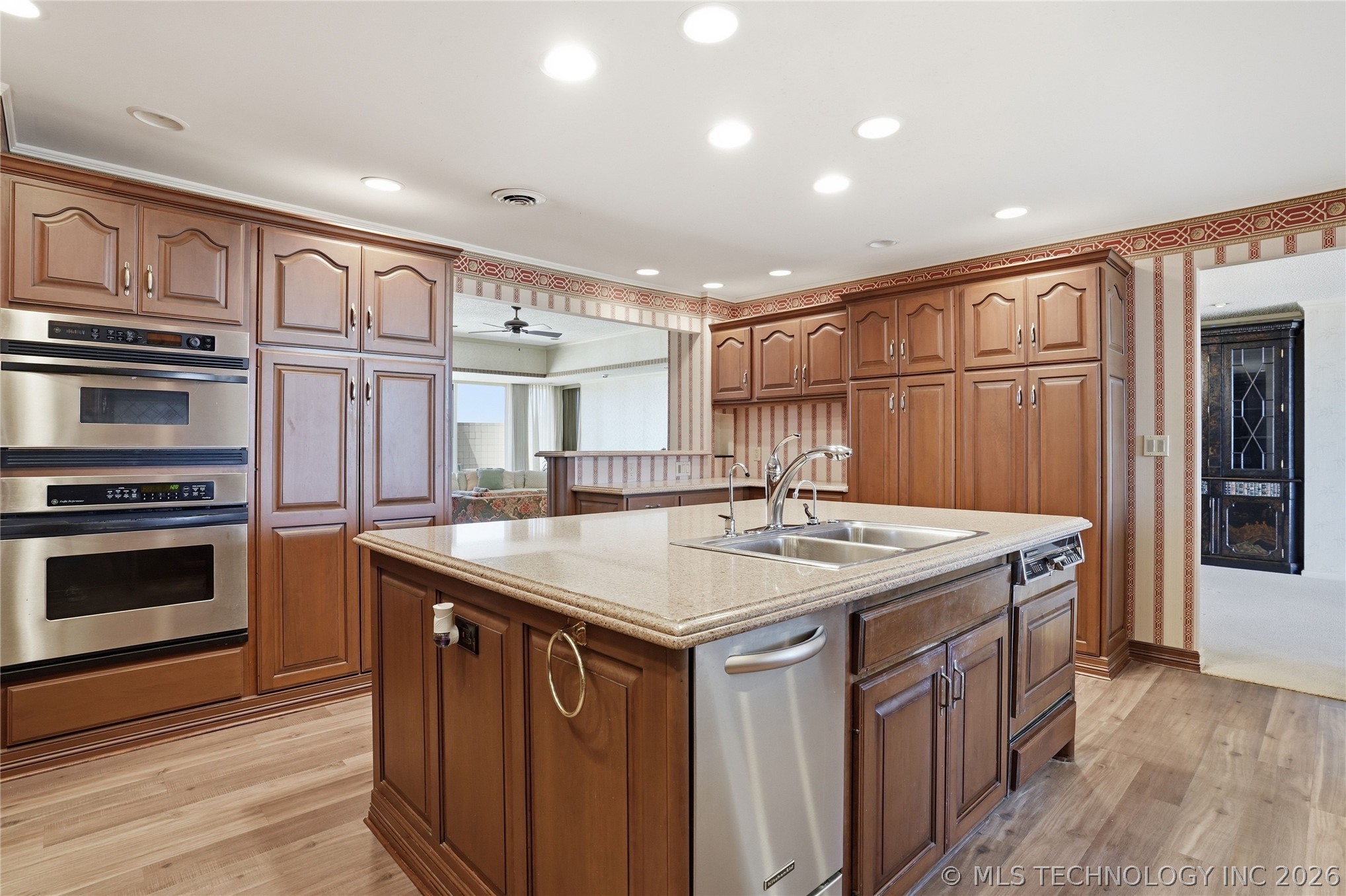 1502 S Boulder Avenue Tulsa OK 74119