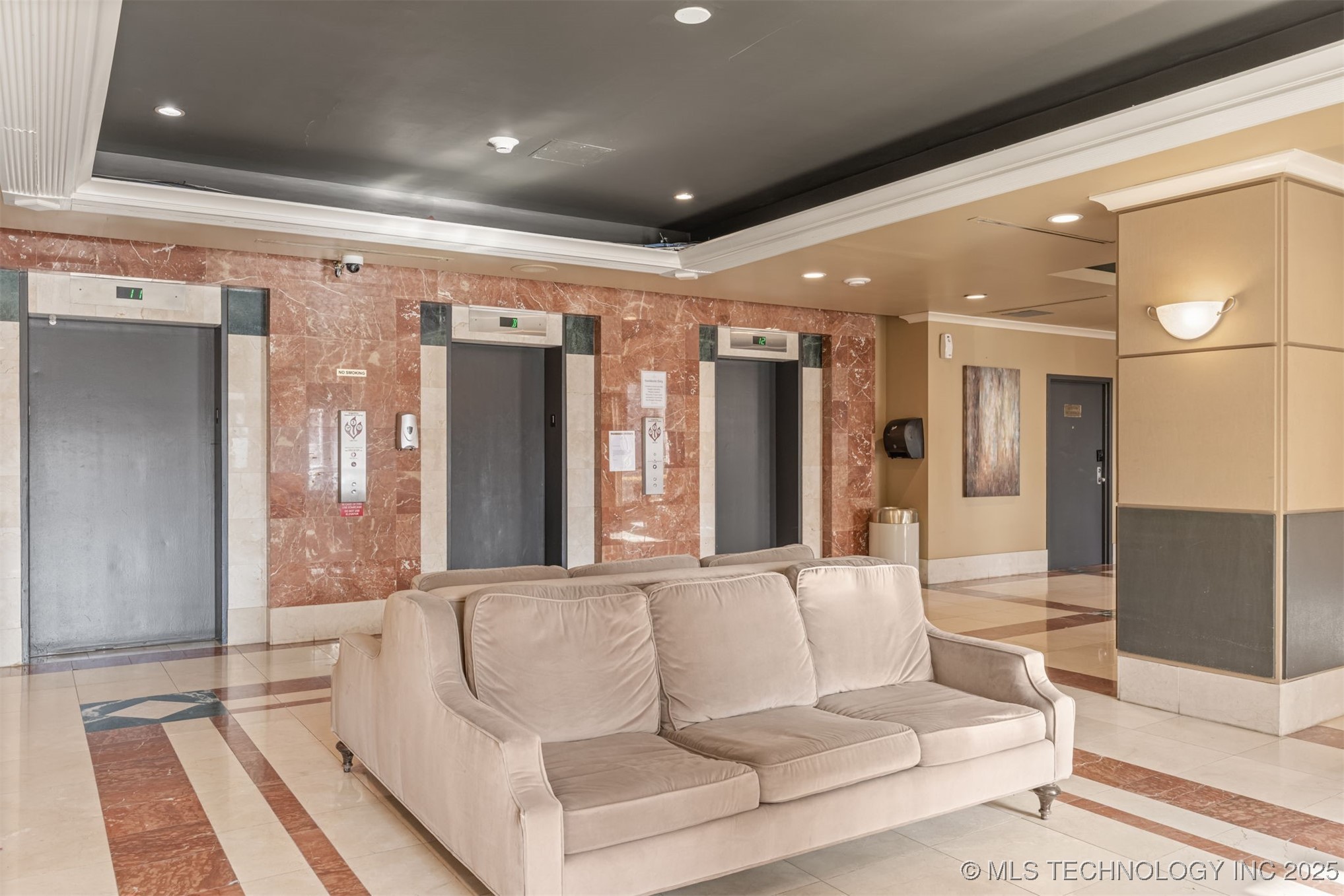 450 W 7th Street Tulsa OK 74119
