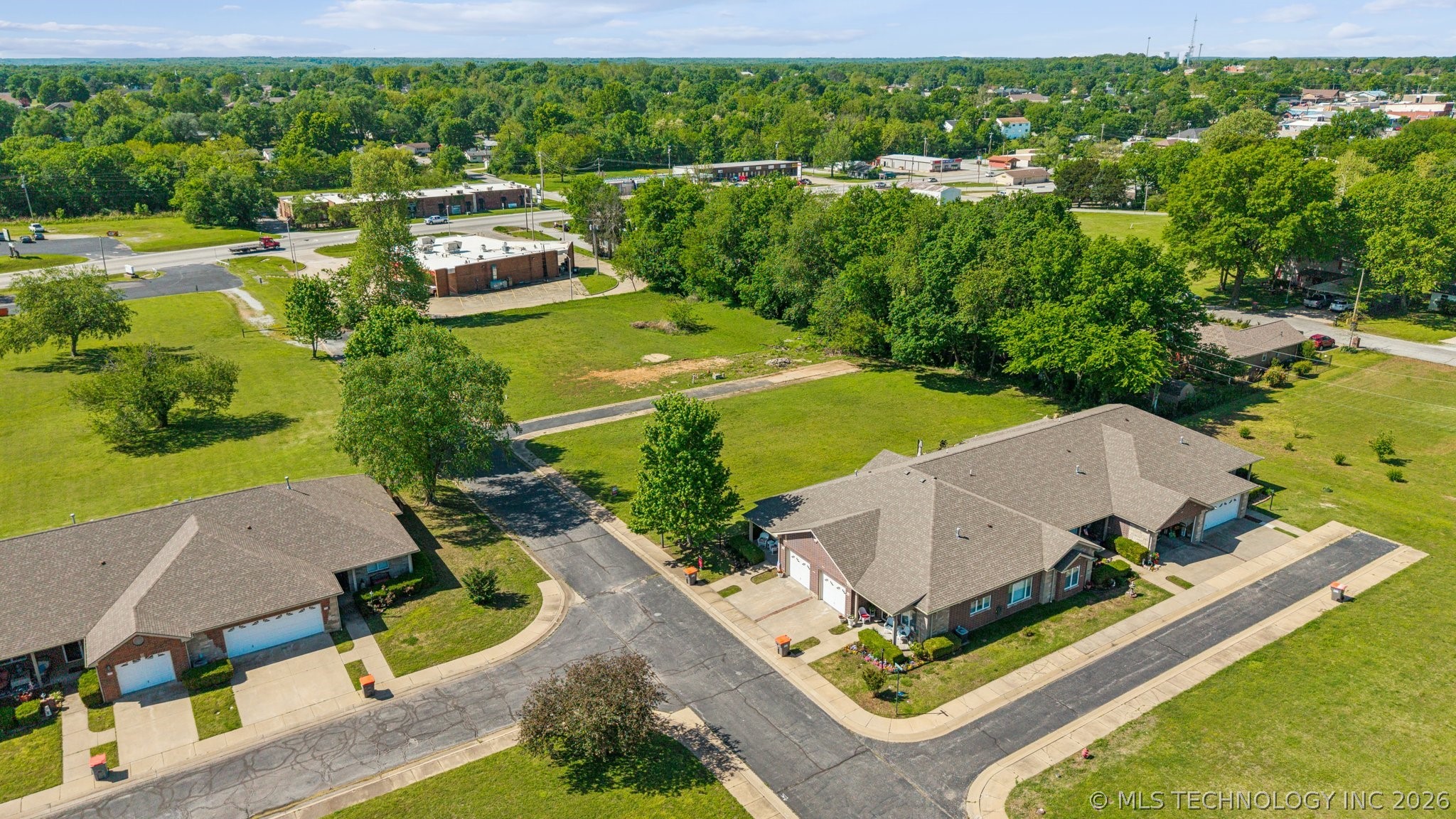 108 St Andrews Drive Grove OK 74344
