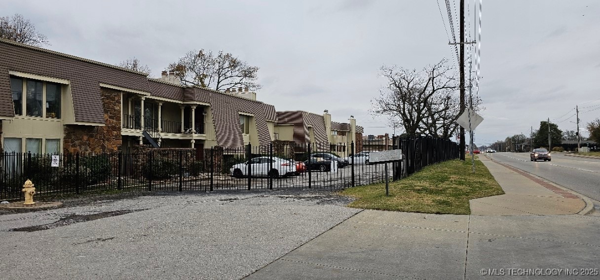 6728 S Lewis Avenue Tulsa OK 74136