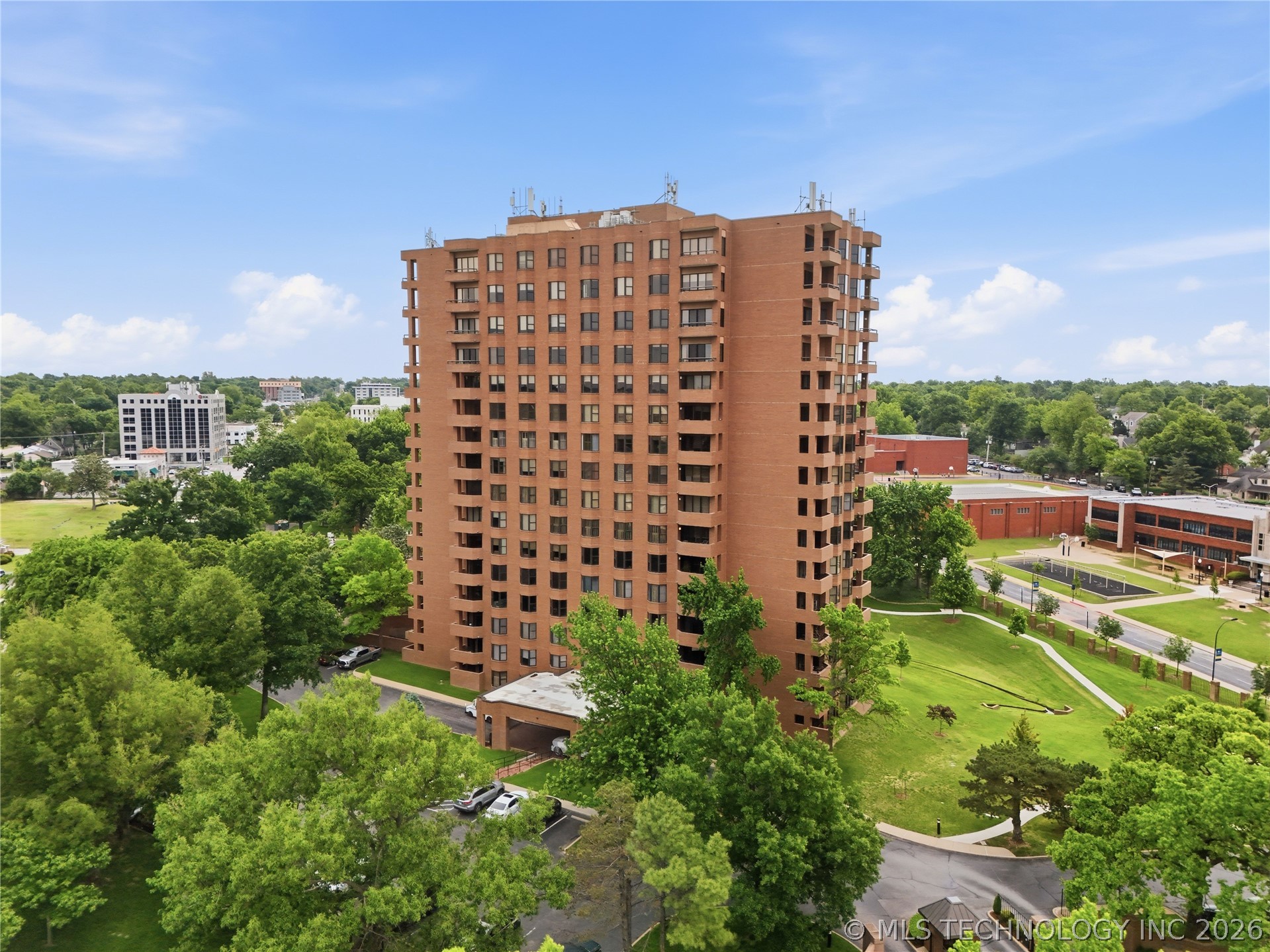 2121 S Yorktown Avenue Tulsa OK 74114