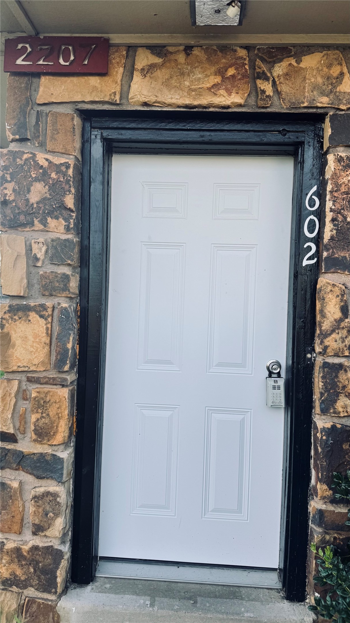 2207 E 66th Place Tulsa OK 74136