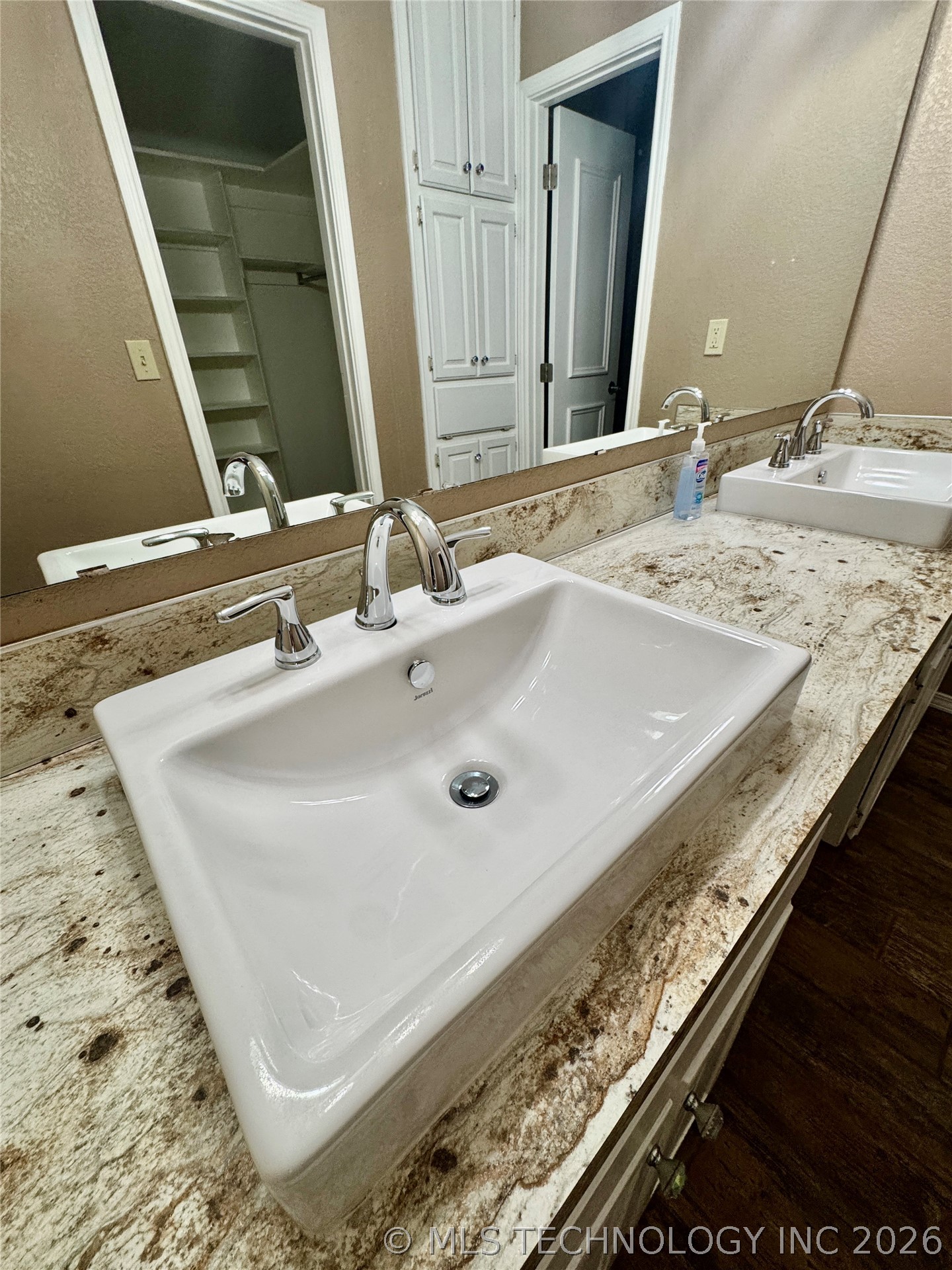 17 Valley View Burneyville OK 73430