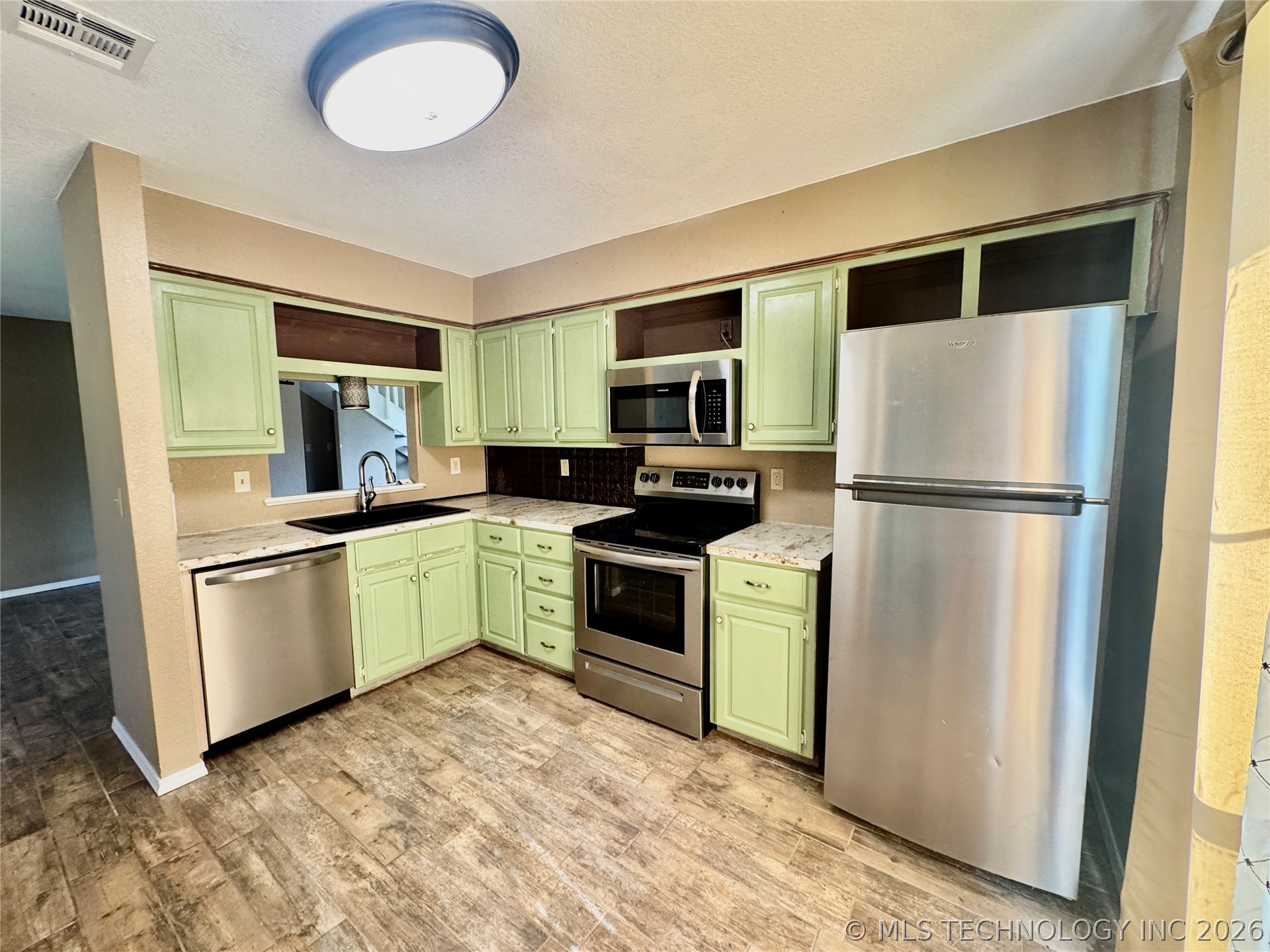 17 Valley View Burneyville OK 73430