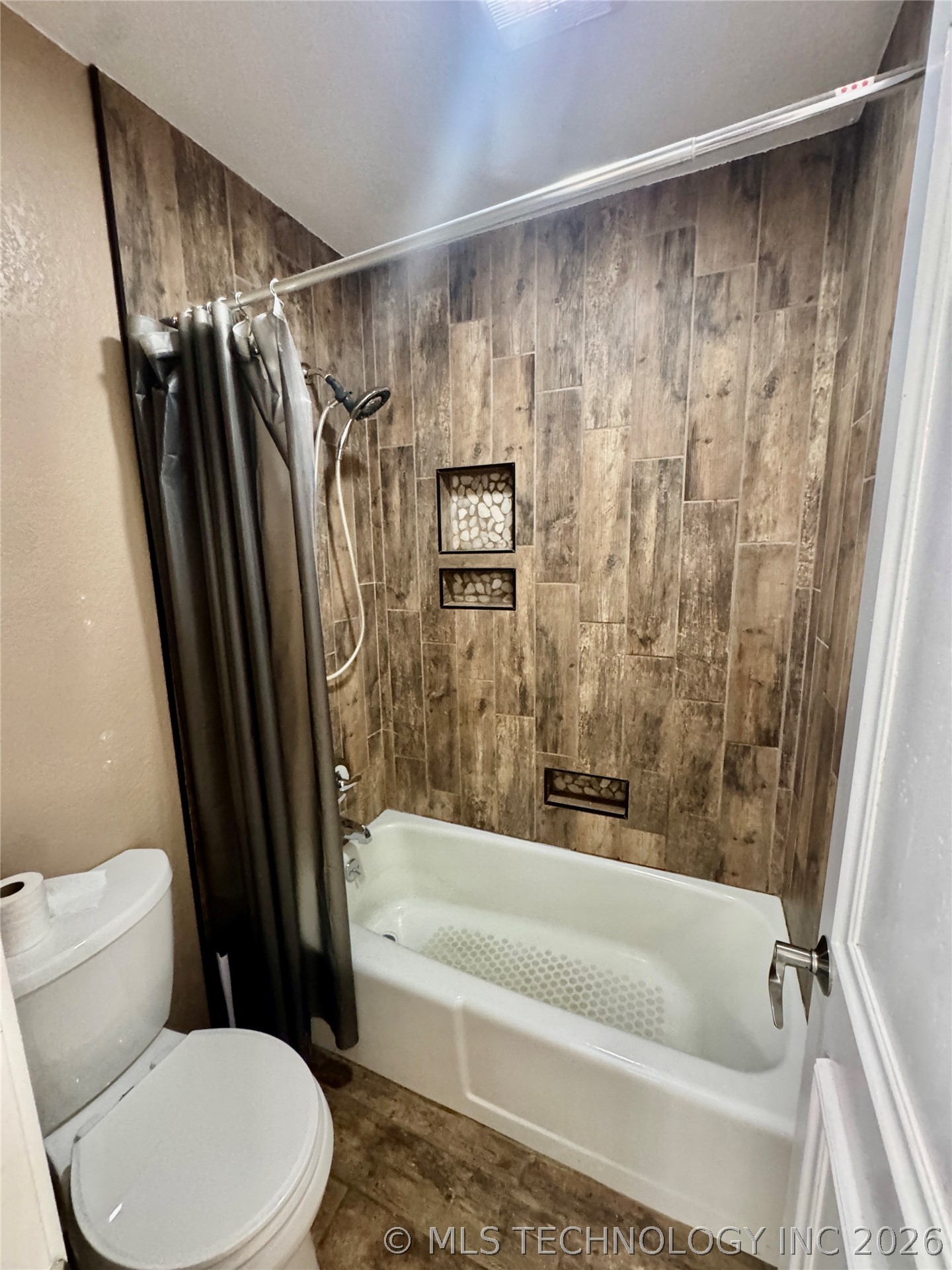 17 Valley View Burneyville OK 73430