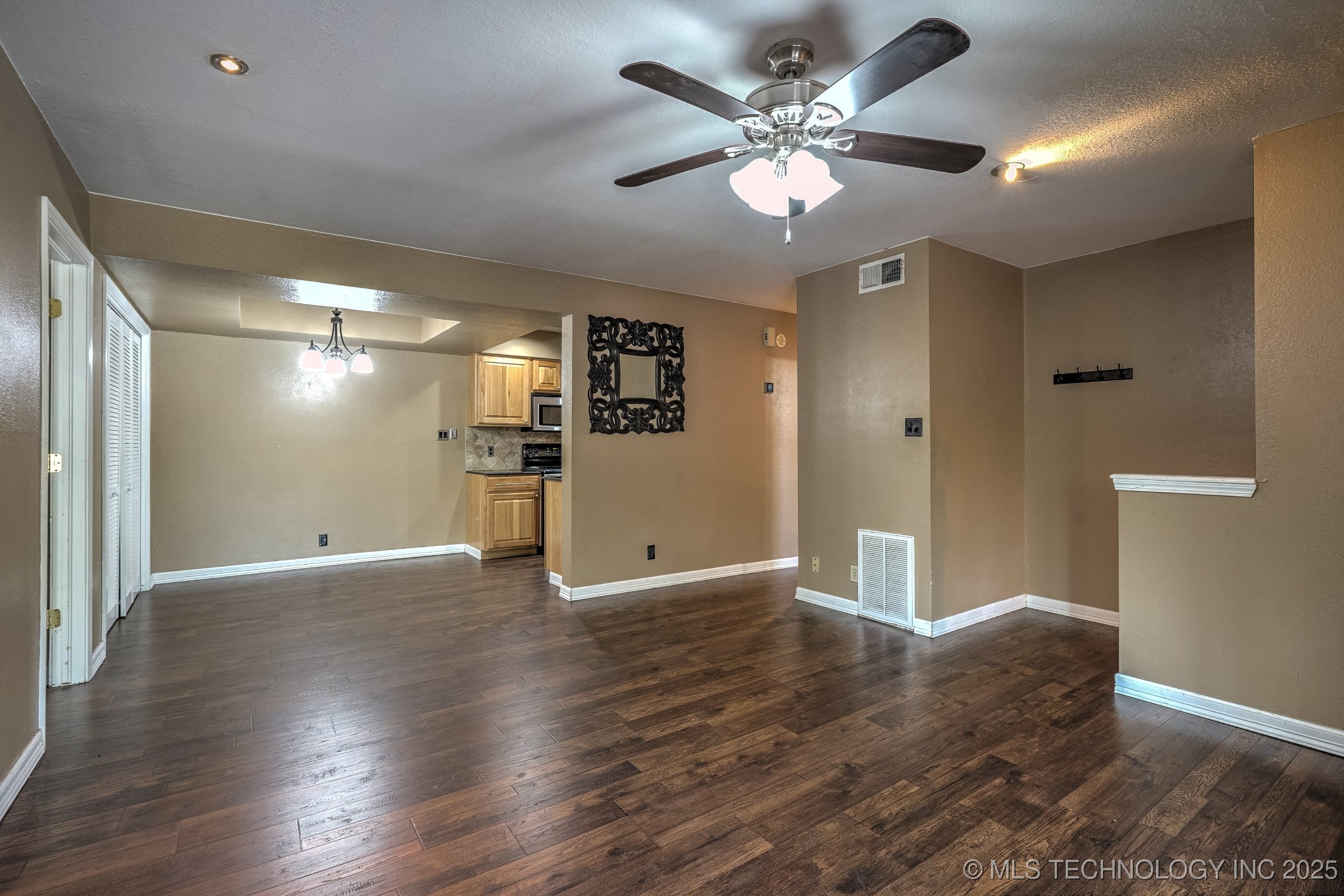 6366 S 80th Eastavenue Tulsa OK 74113