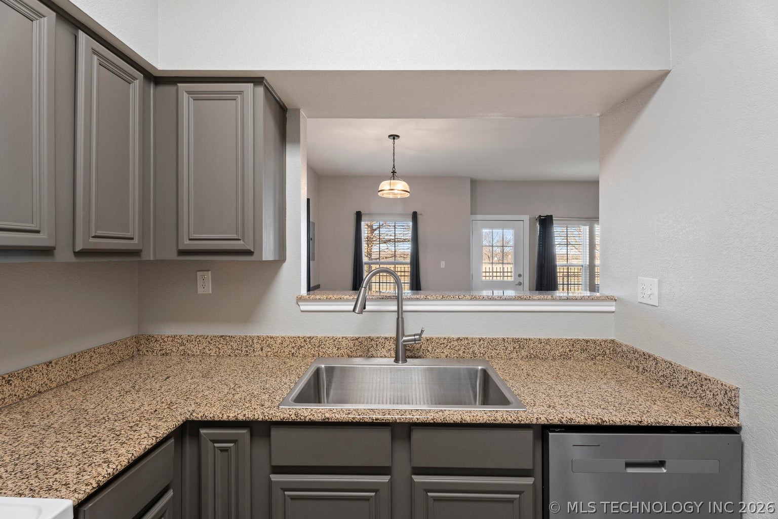 27950 S Highway 125 Afton OK 74331