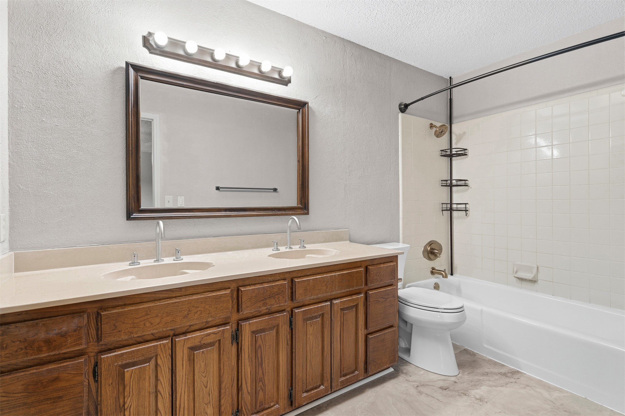 17 Valley View Drive Burneyville OK 73430