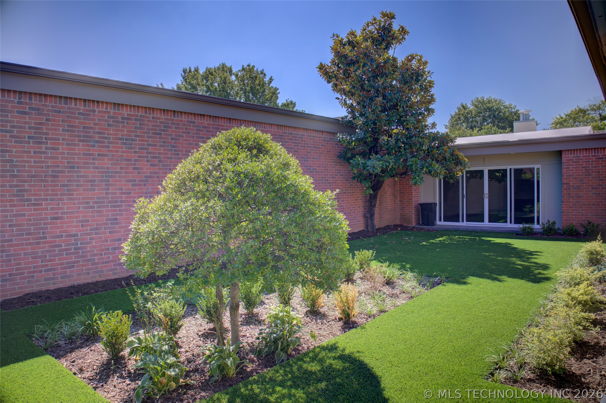2427 E 72nd Street Tulsa OK 74136