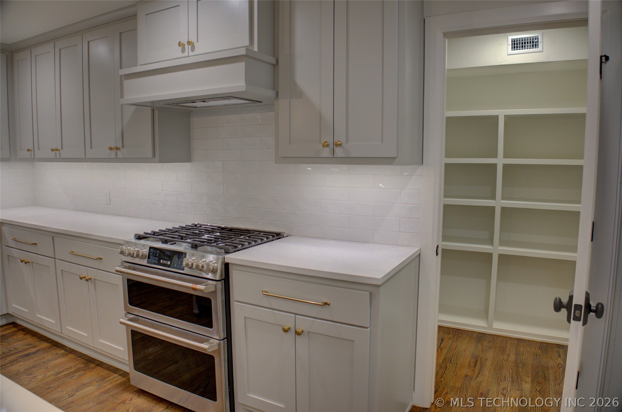 2427 E 72nd Street Tulsa OK 74136