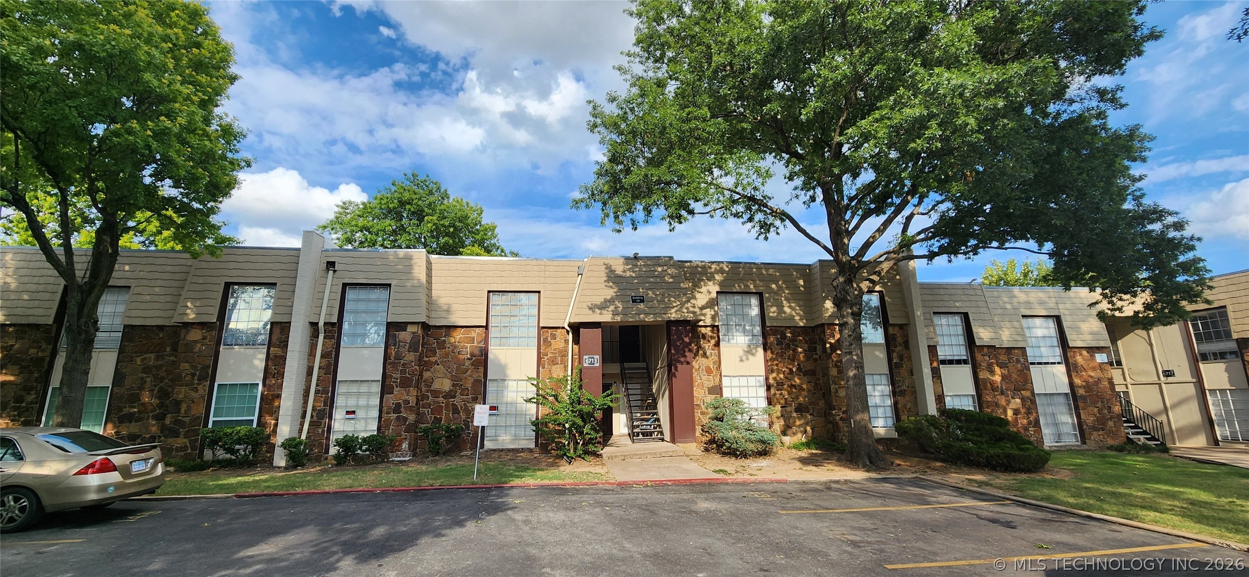 6713 S Richmond Avenue Tulsa OK 74136