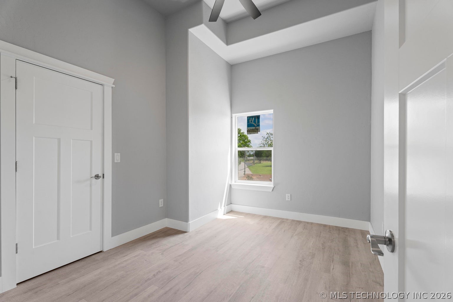 1664 Pin Oak Street Grove OK 74344