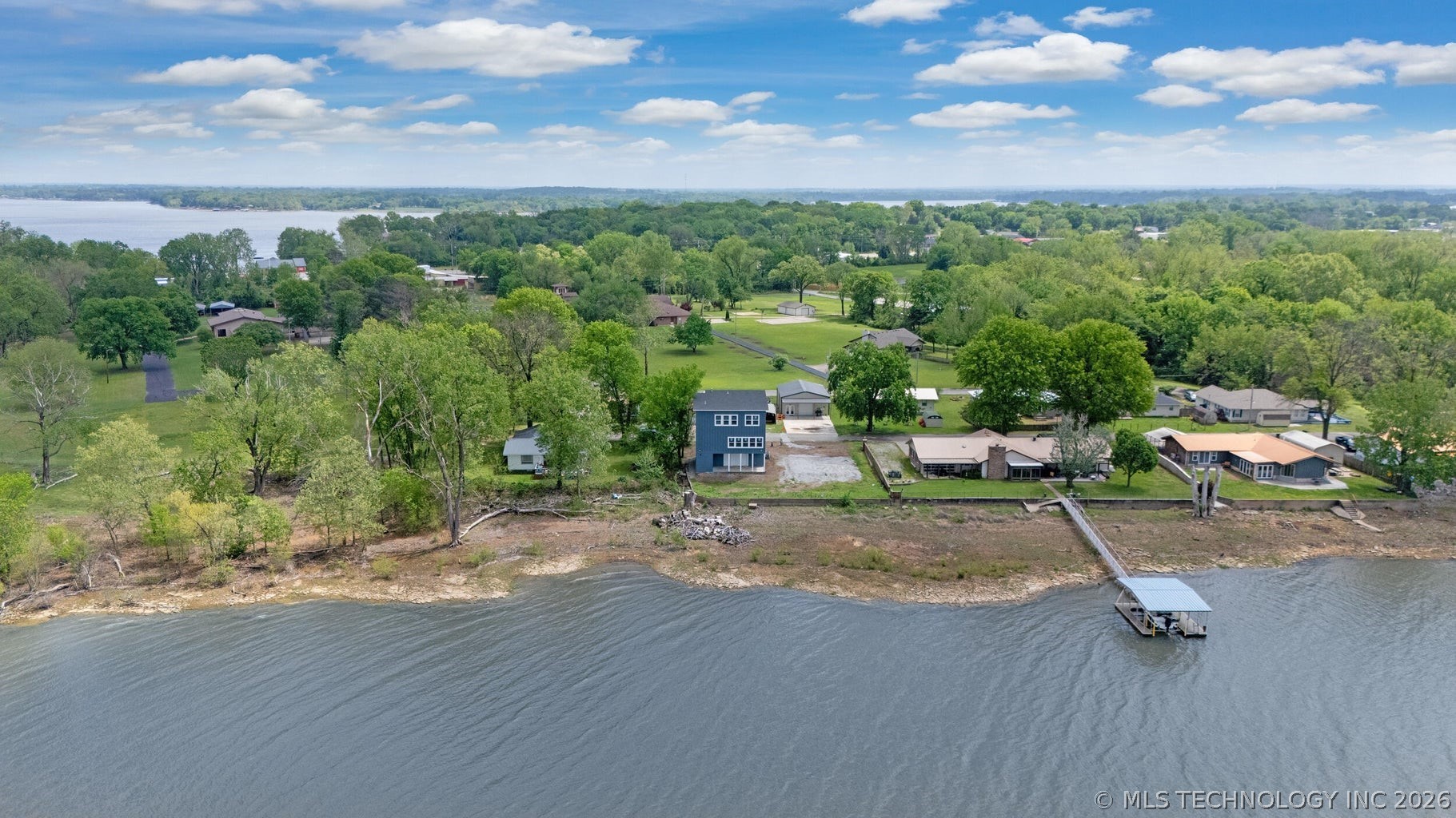 1664 Pin Oak Street Grove OK 74344