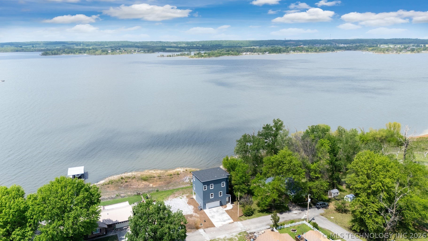 1664 Pin Oak Street Grove OK 74344