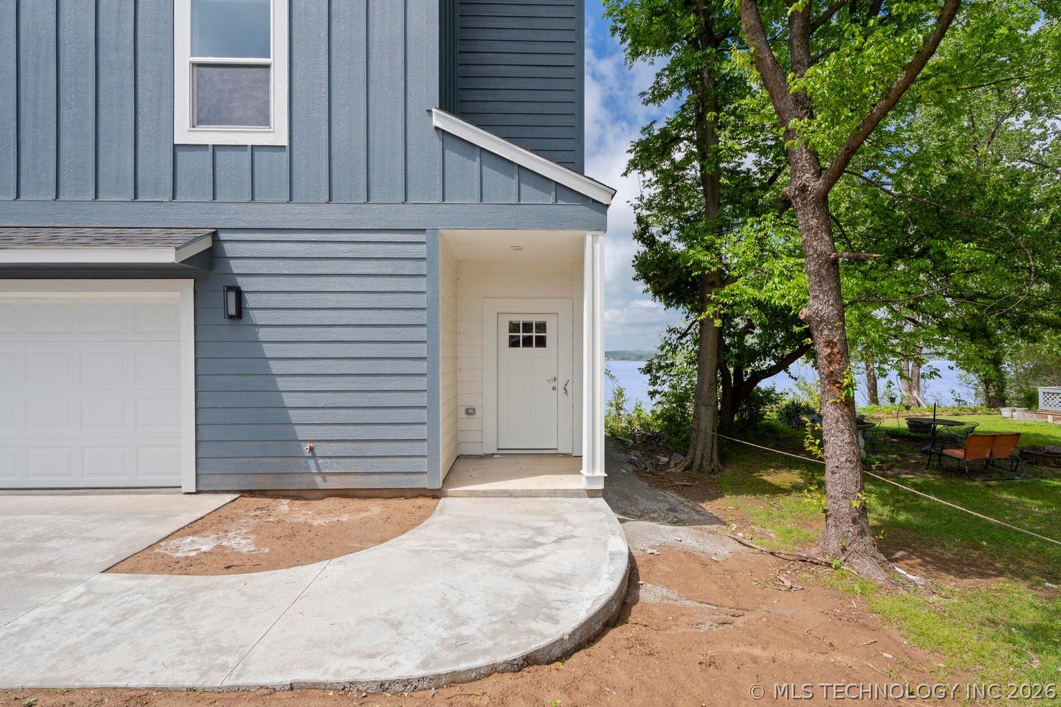 1664 Pin Oak Street Grove OK 74344