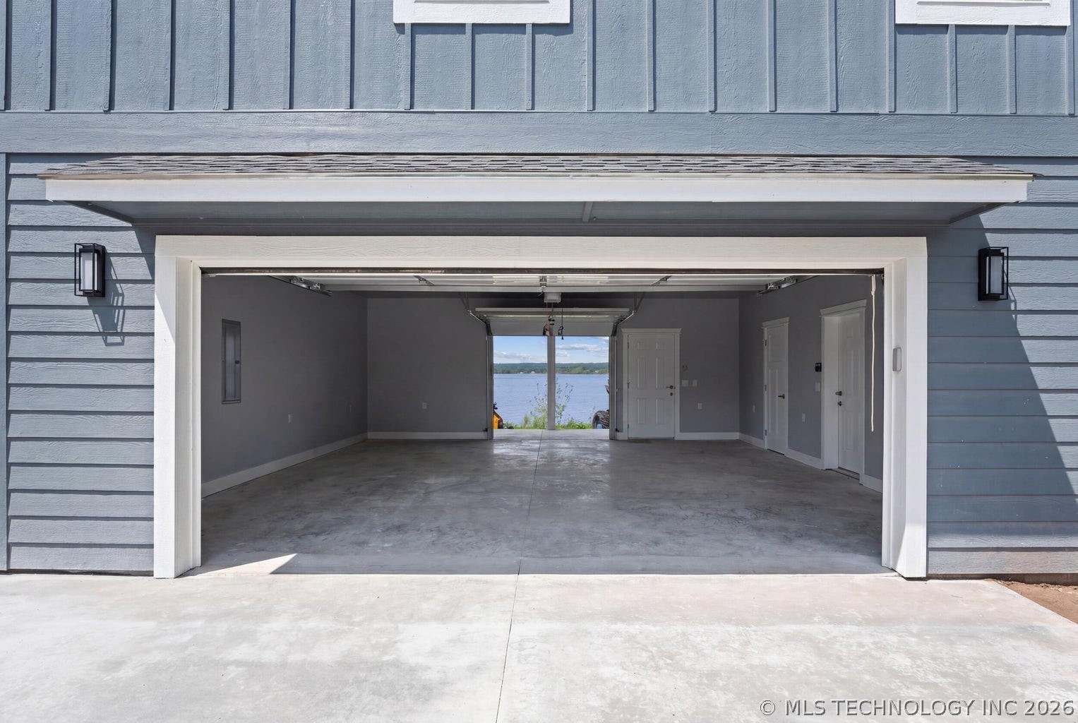 1664 Pin Oak Street Grove OK 74344
