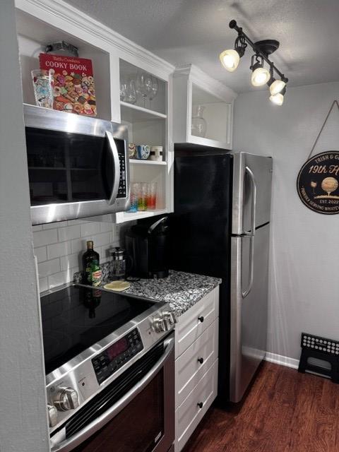 204 Falconhead Burneyville OK 73430
