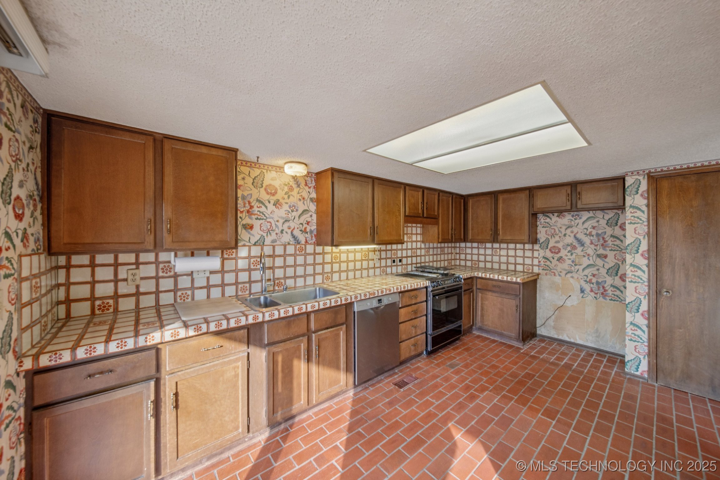 7432 S Winston Place Tulsa OK 74136