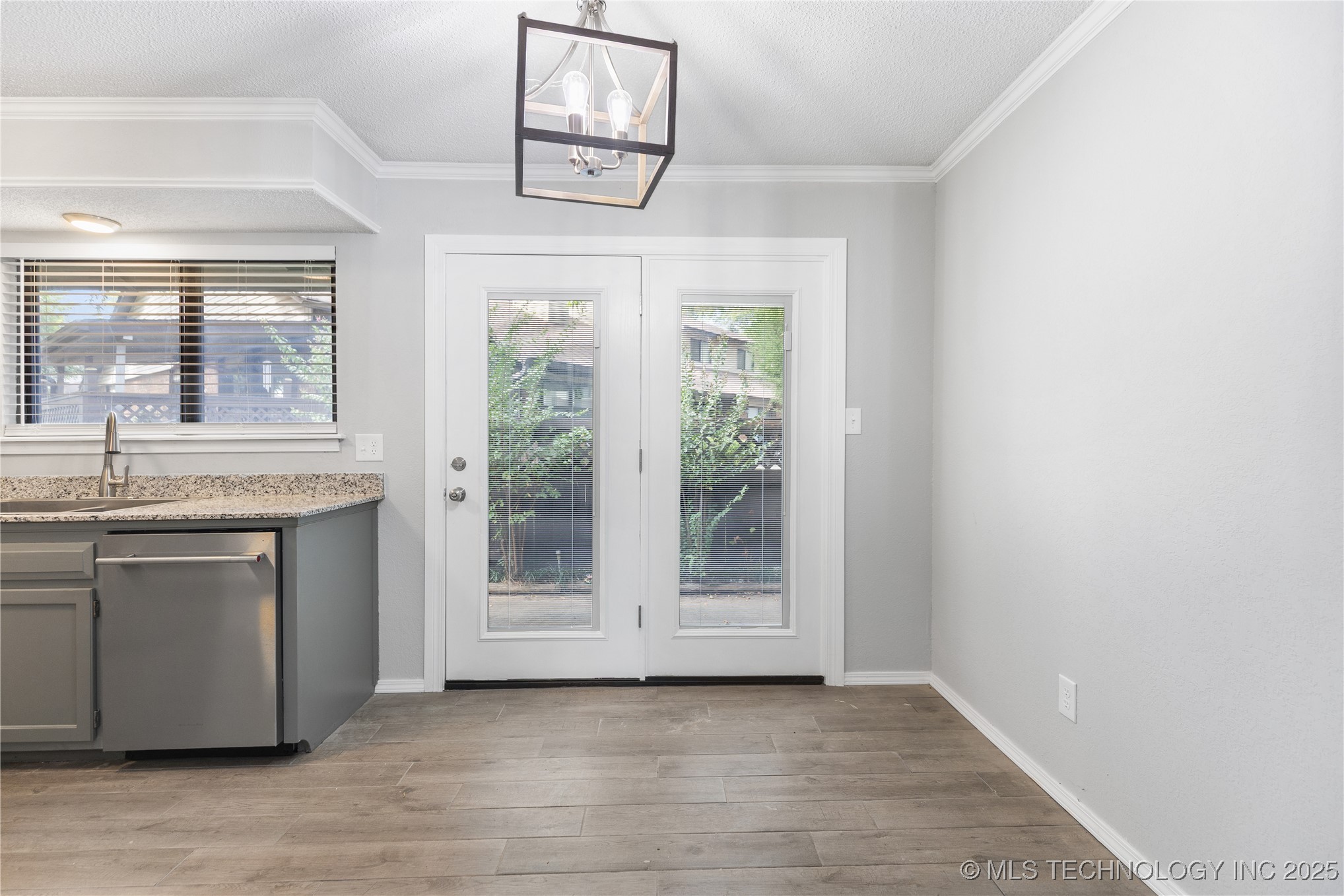 1216 S 111th Eastavenue Tulsa OK 74128