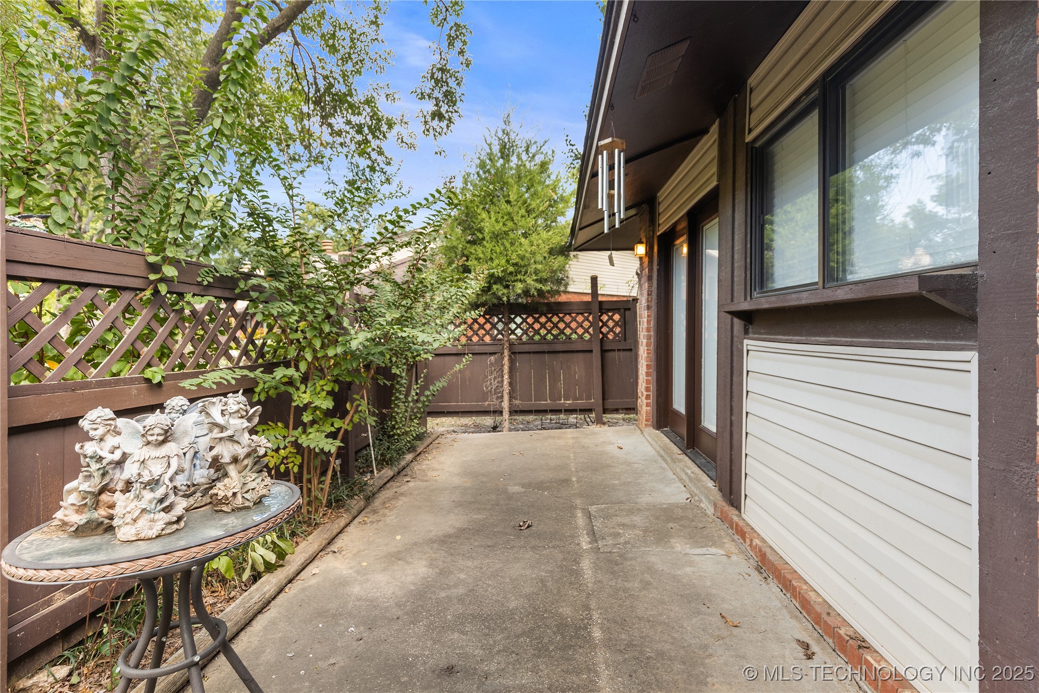 1216 S 111th Eastavenue Tulsa OK 74128