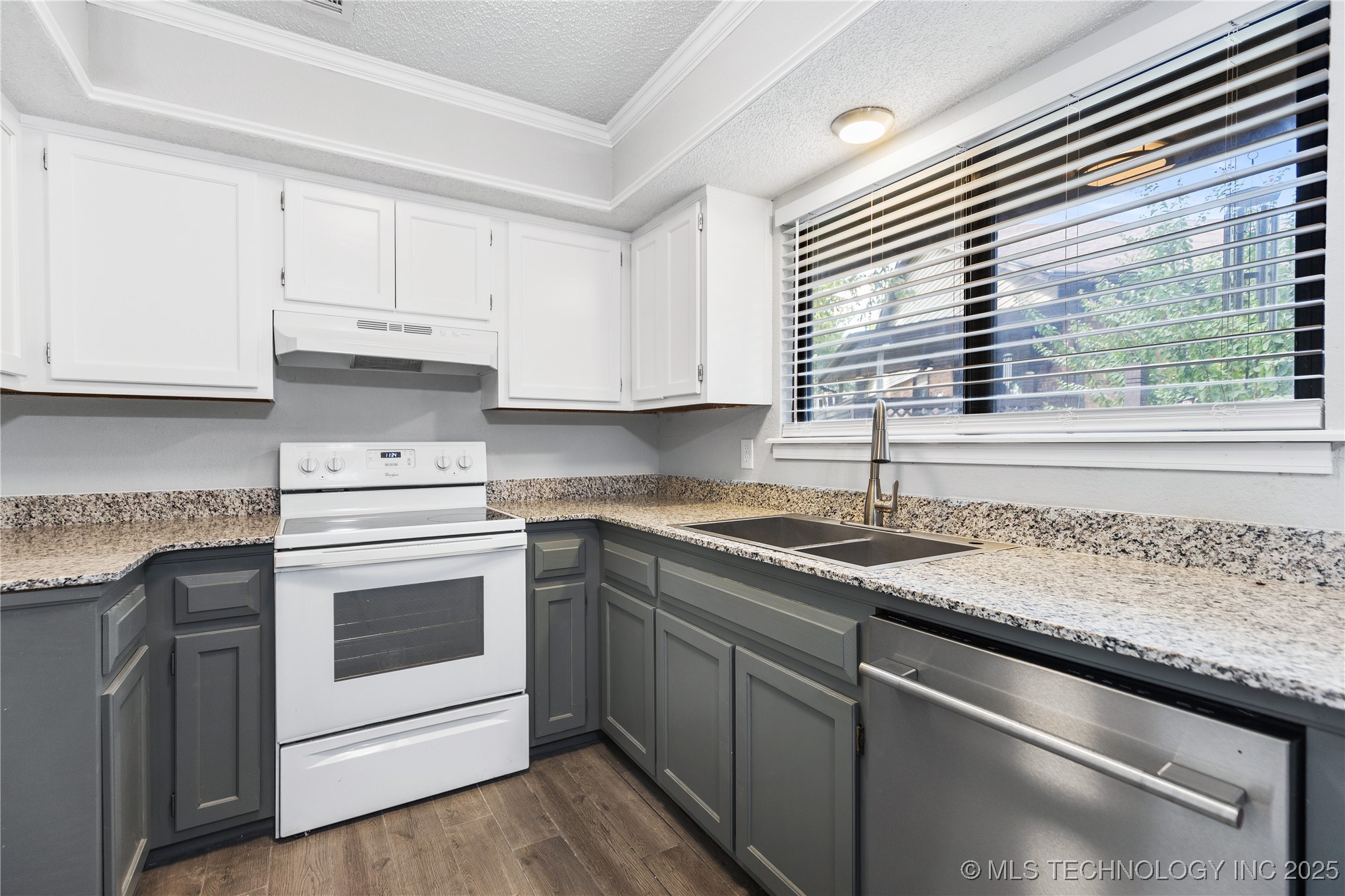 1216 S 111th Eastavenue Tulsa OK 74128