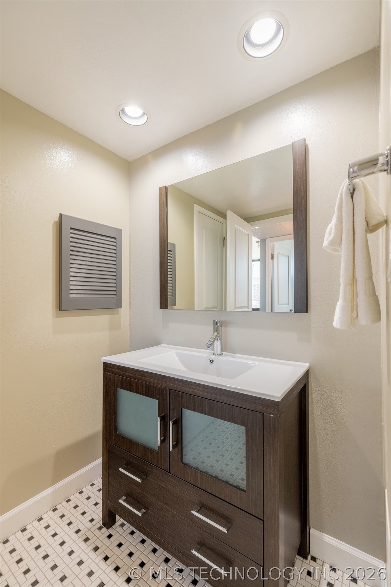 450 W 7th Street Tulsa OK 74119