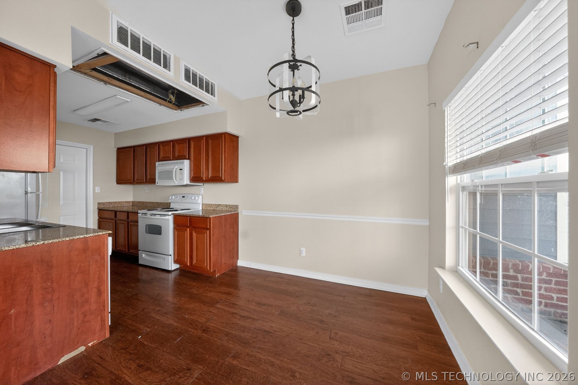 27950 S Highway 125 Afton OK 74331