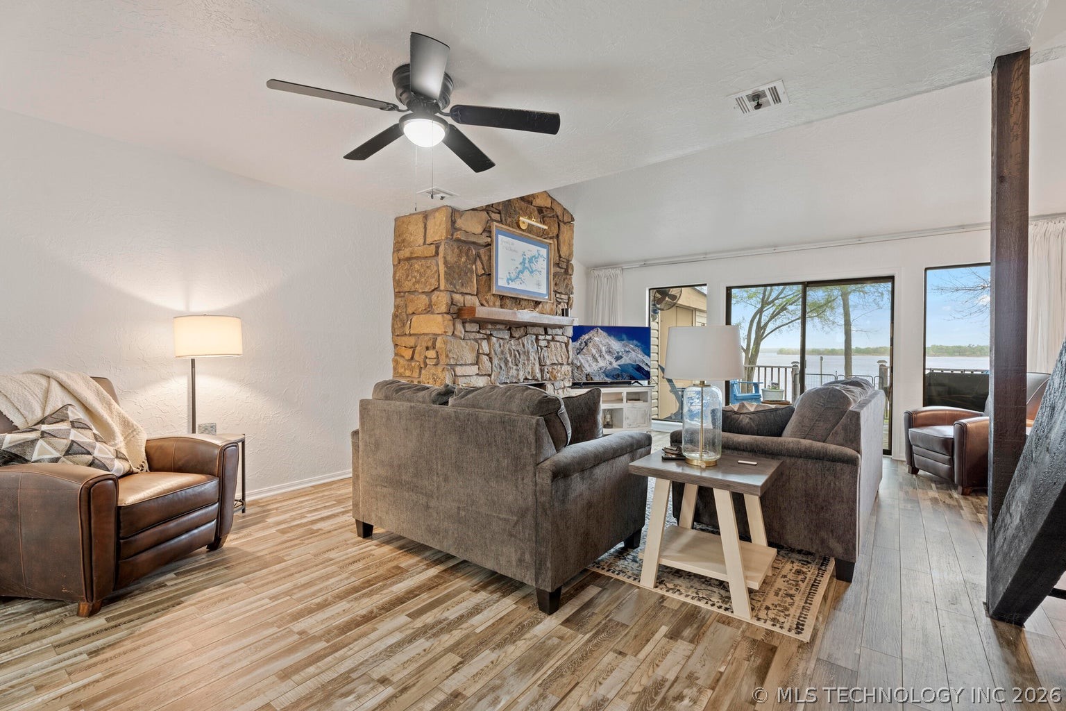 804 N 46th Street Grove OK 74344