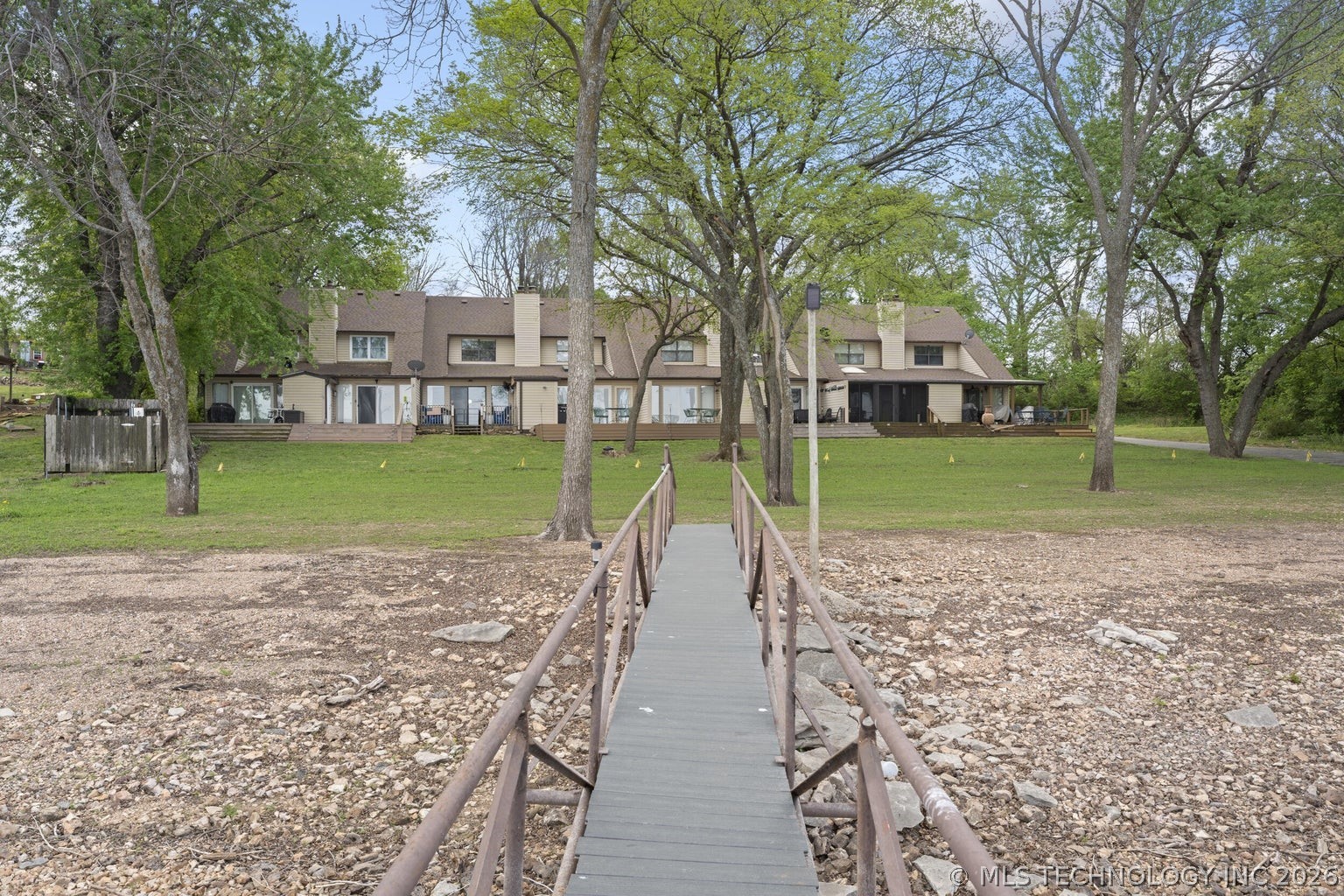 804 N 46th Street Grove OK 74344