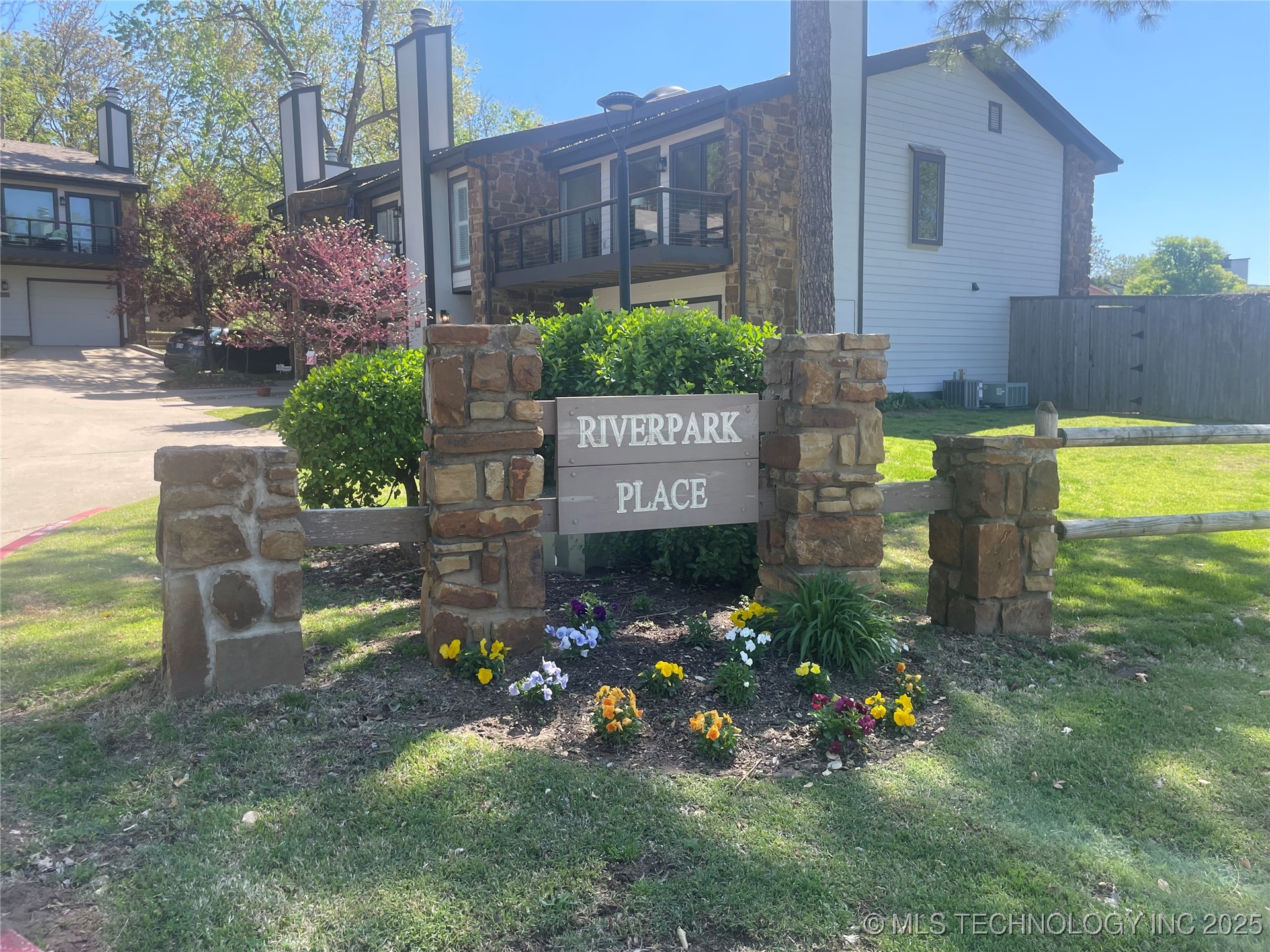 1531 Riverside Drive Tulsa OK 74119
