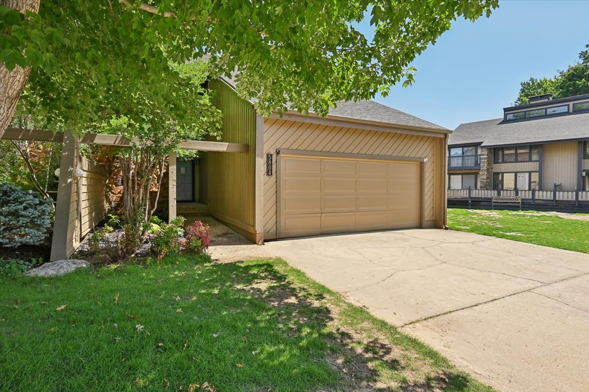 5804 S Atlanta Avenue S Tulsa OK 74105