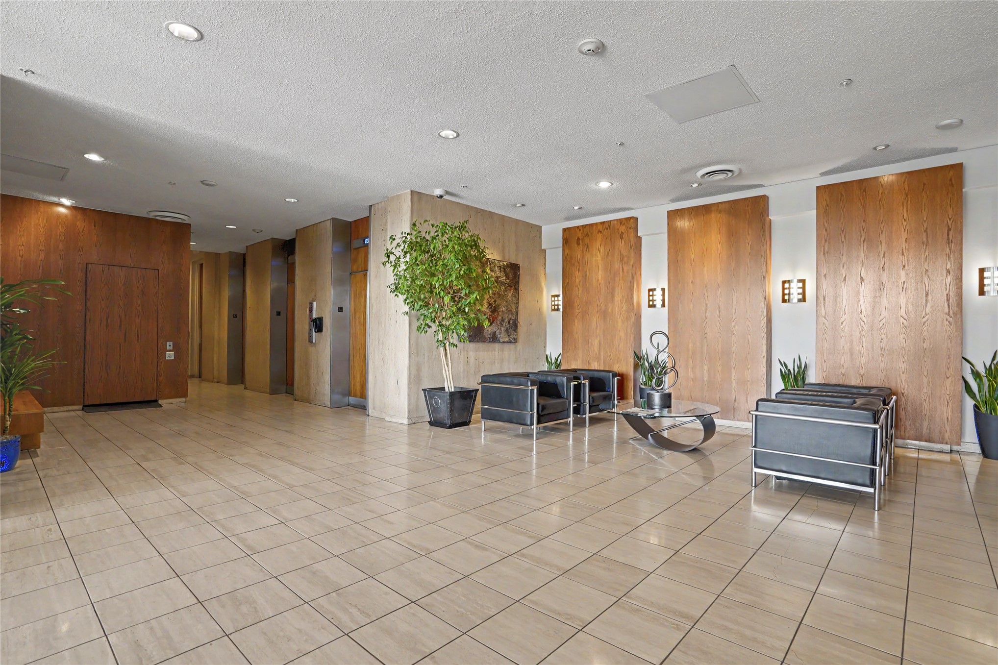 1502 S Boulder Avenue Tulsa OK 74119