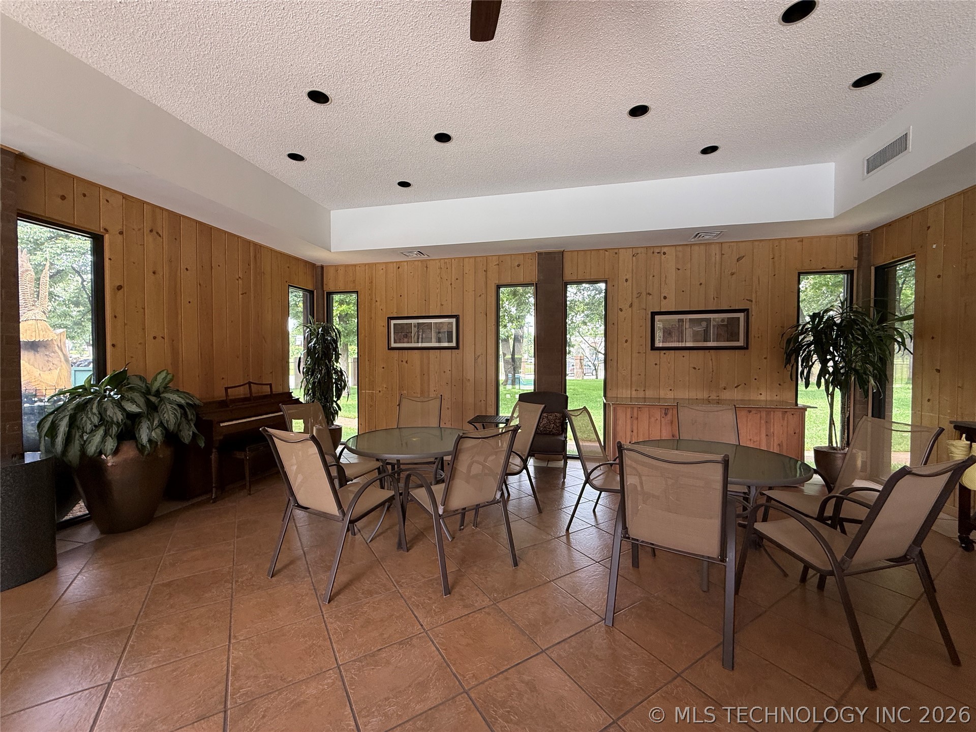 2121 S Yorktown Avenue Tulsa OK 74114