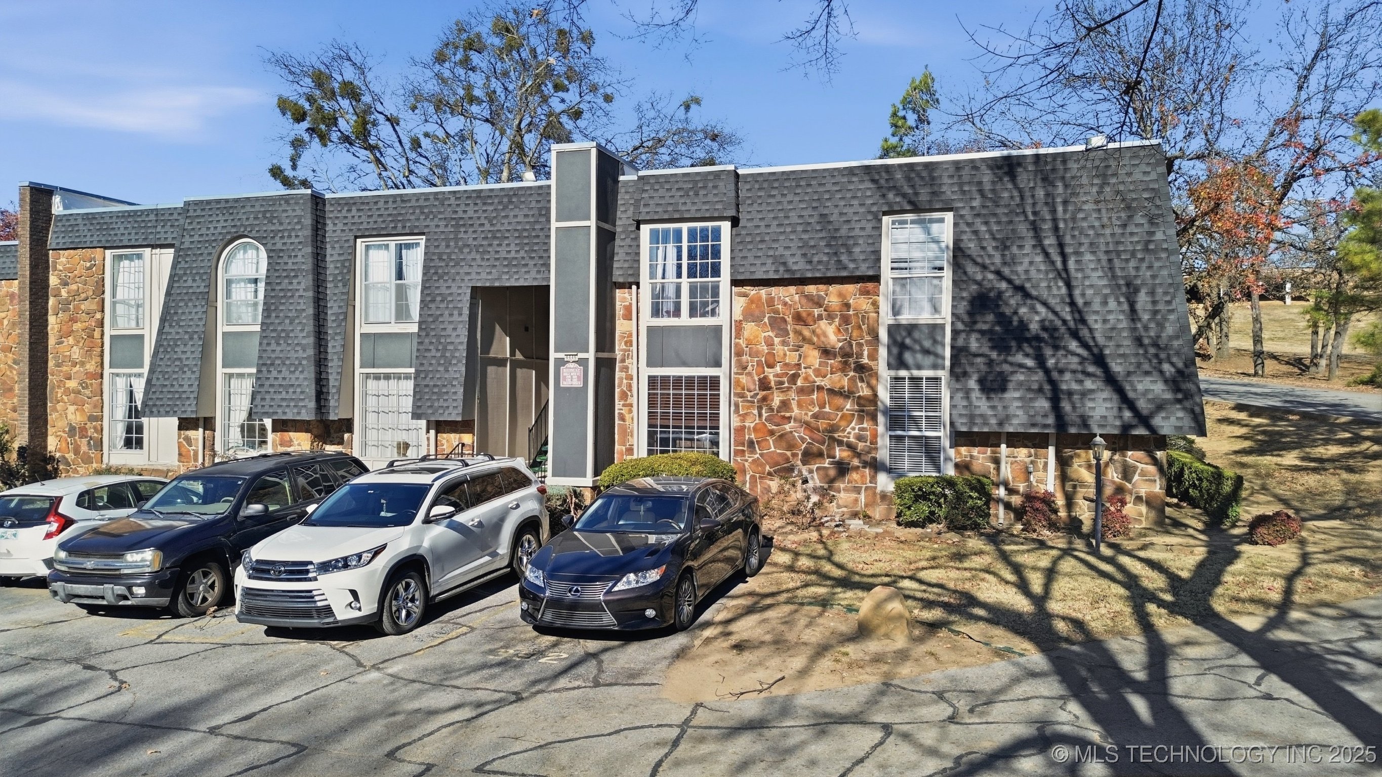 4446 E 68th Street Tulsa OK 74136