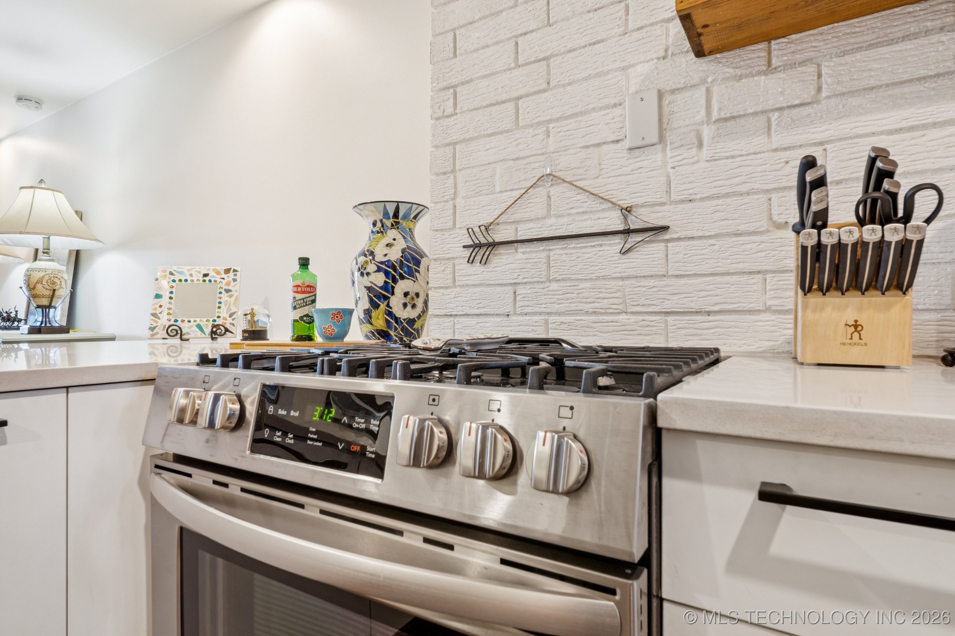1107 E 45th Place Tulsa OK 74105