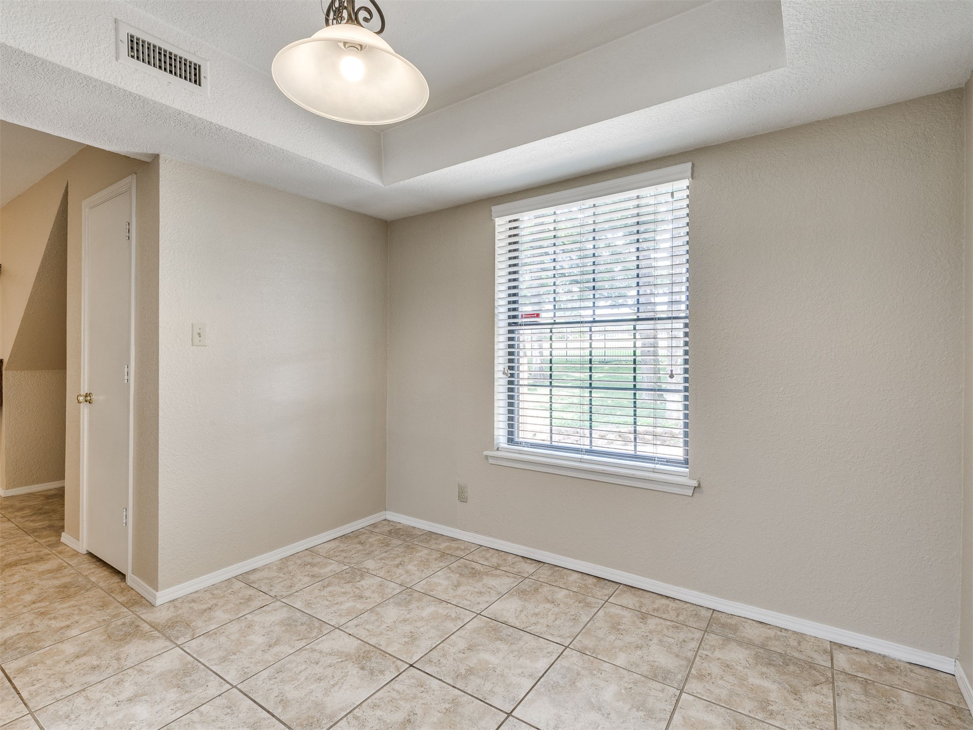 9103 S Urbana Avenue Tulsa OK 74137