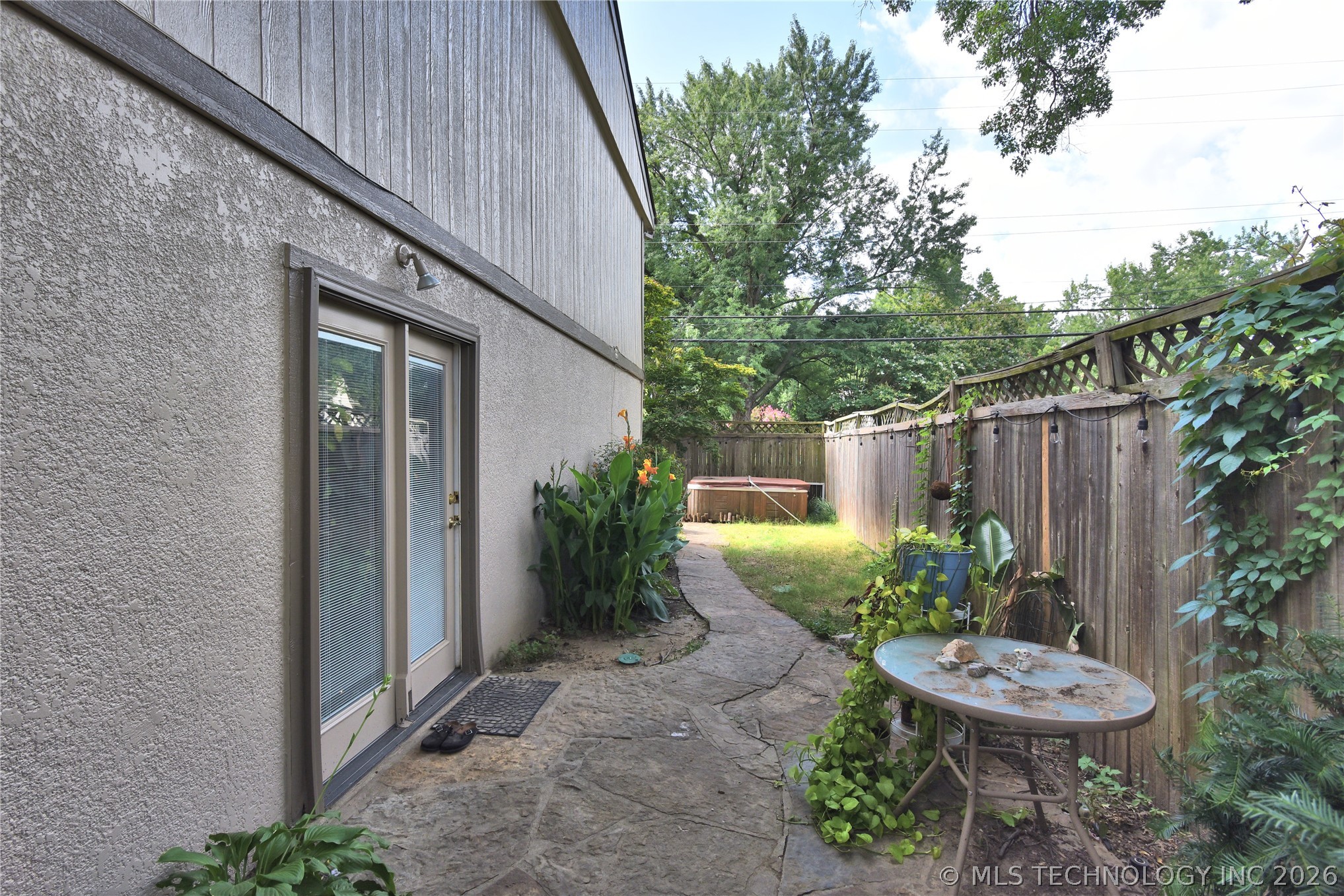 2202 E 55th Court Tulsa OK 74105