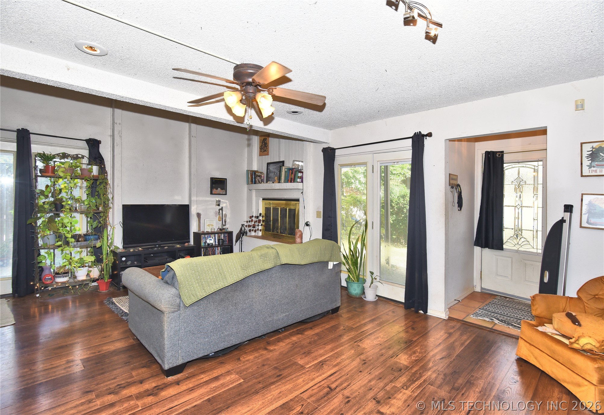 2202 E 55th Court Tulsa OK 74105