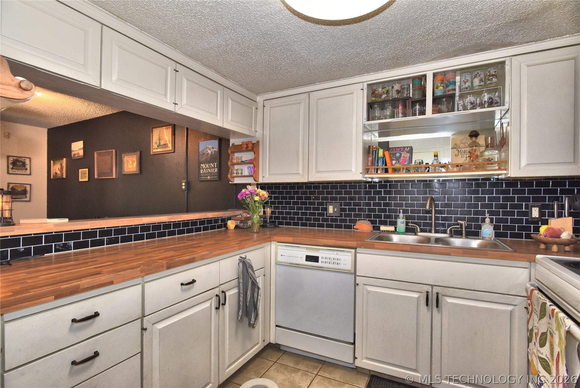 2202 E 55th Court Tulsa OK 74105