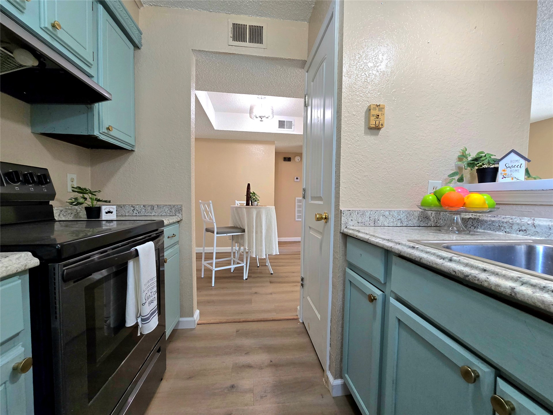 6622 S Zunis Avenue Tulsa OK 74136