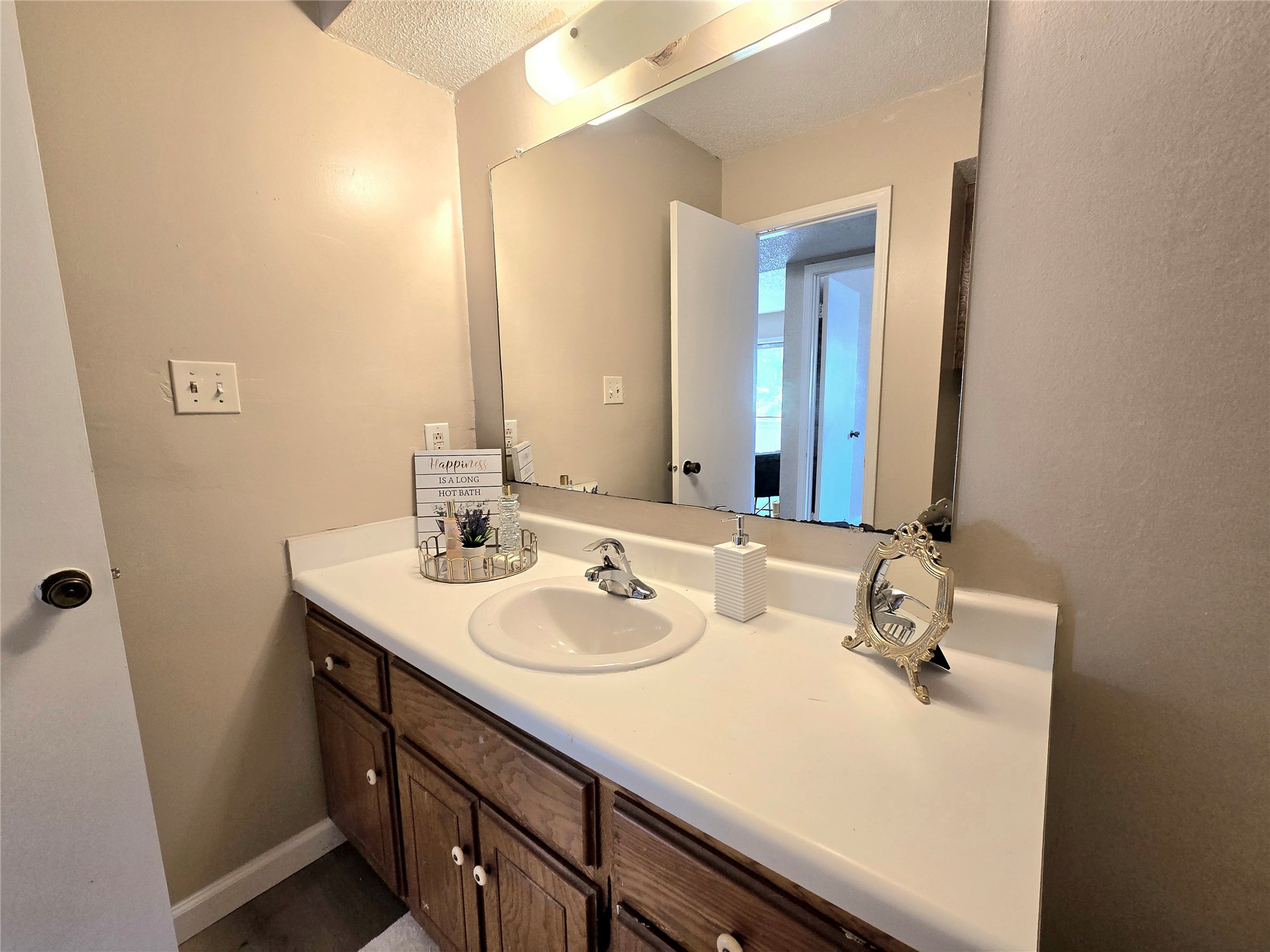 6622 S Zunis Avenue Tulsa OK 74136