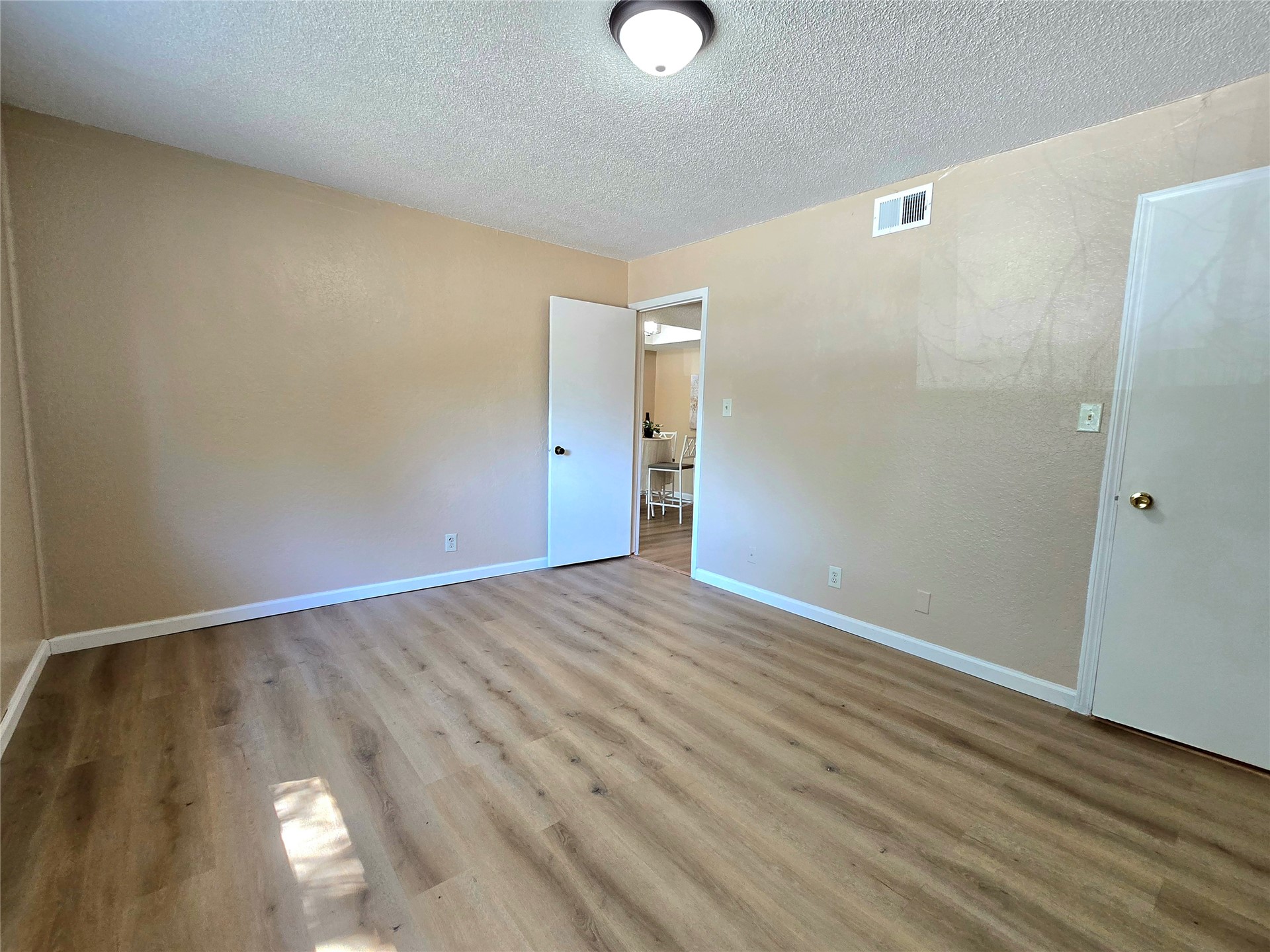 6622 S Zunis Avenue Tulsa OK 74136