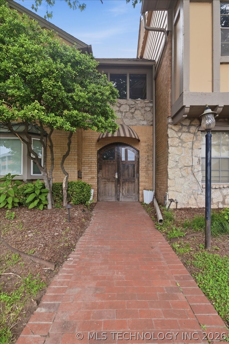 1107 E 45th Place S Tulsa OK 74105