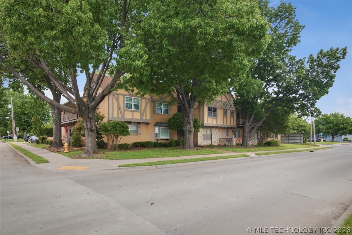 1107 E 45th Place S Tulsa OK 74105