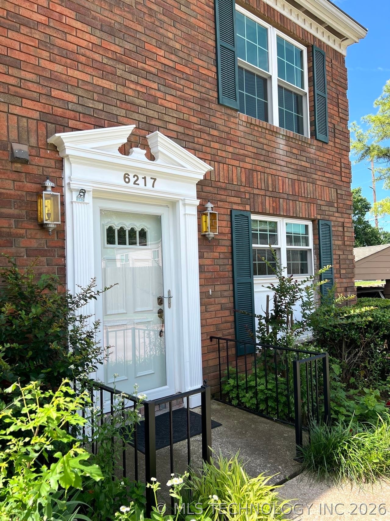 6217 S Yorktown Avenue Tulsa OK 74136