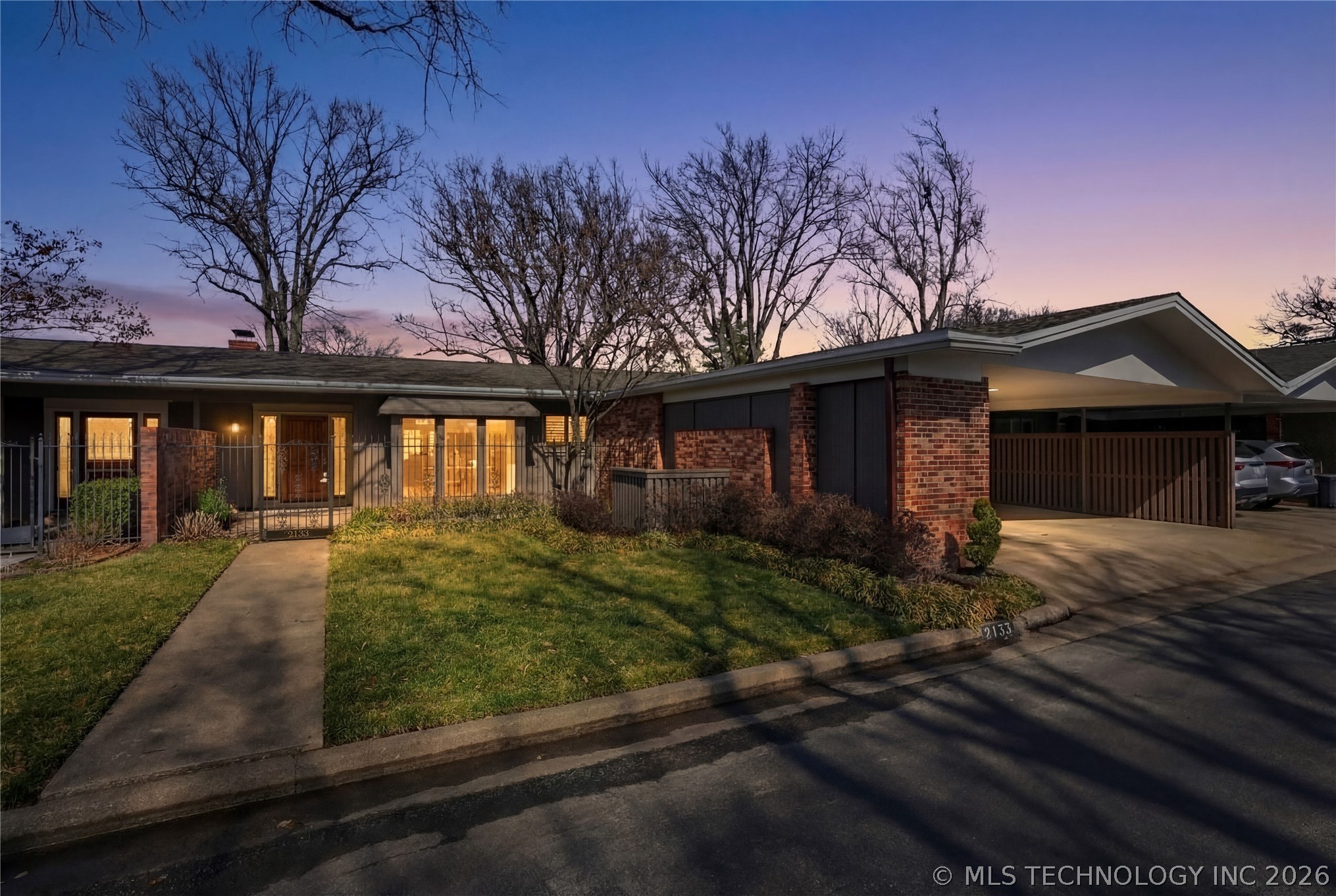 2133 E 60th Place Tulsa OK 74105