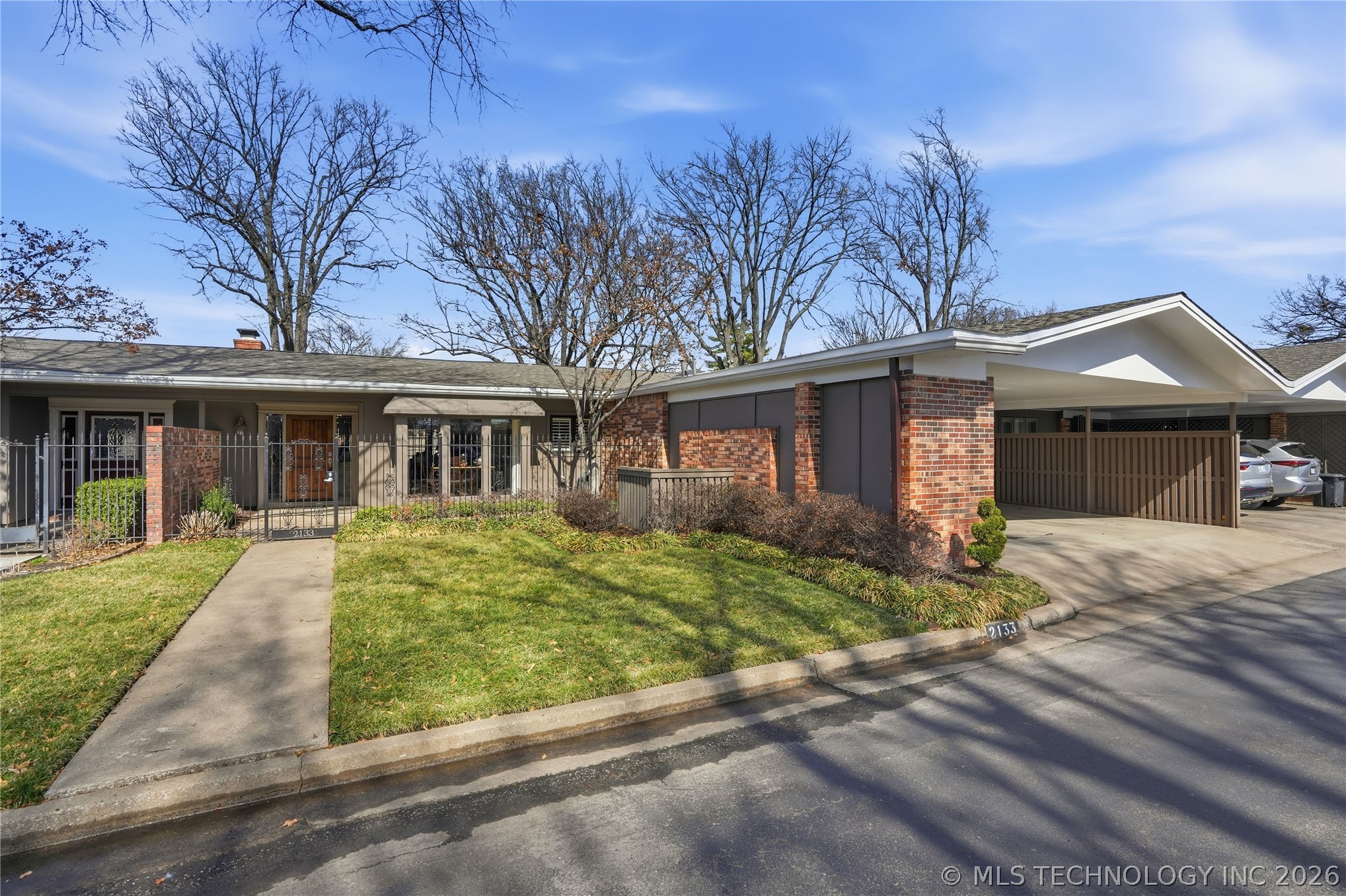 2133 E 60th Place Tulsa OK 74105