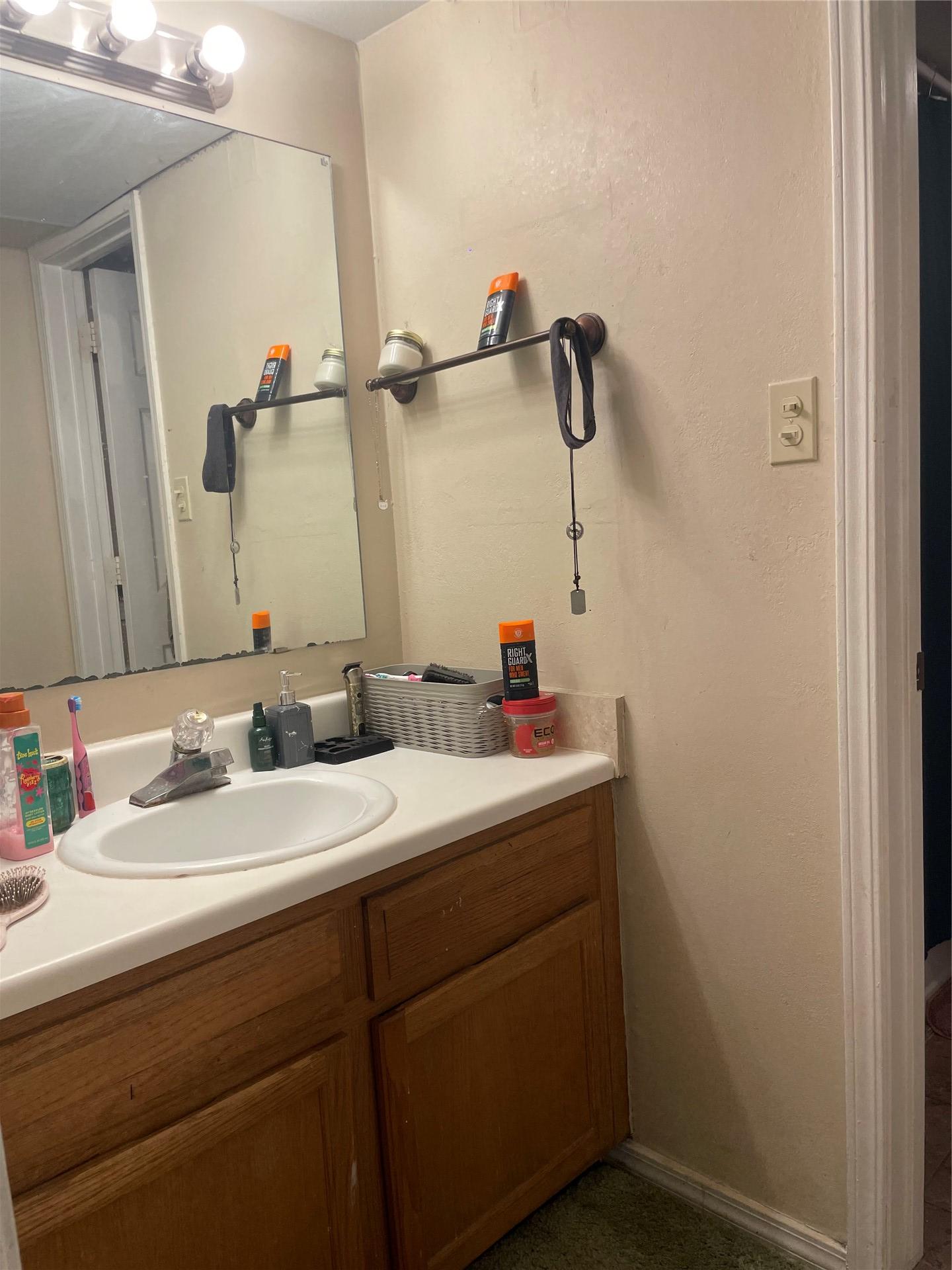 1802 E 66th Place Tulsa OK 74136