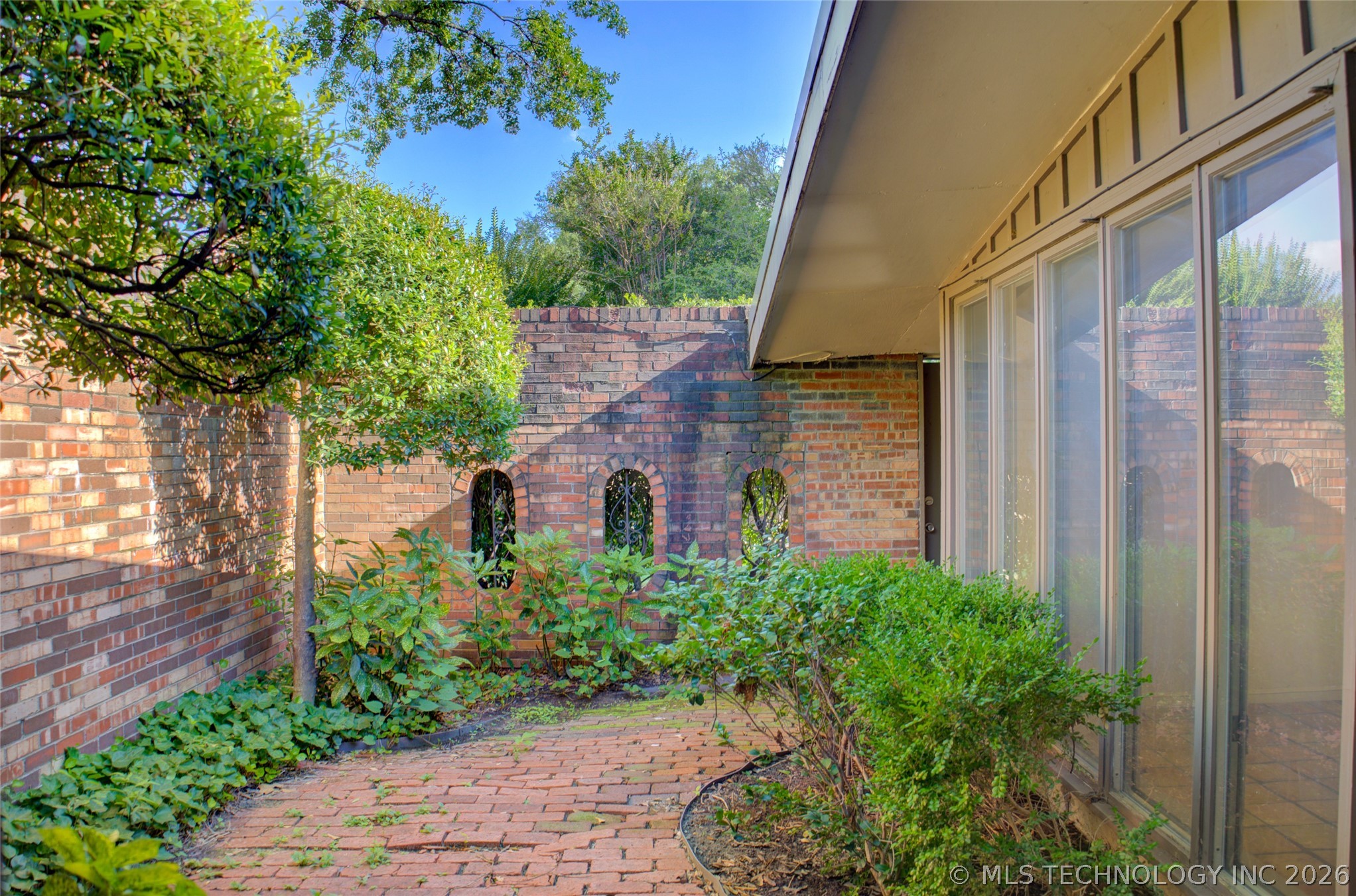 2112 E 59th Street Tulsa OK 74105